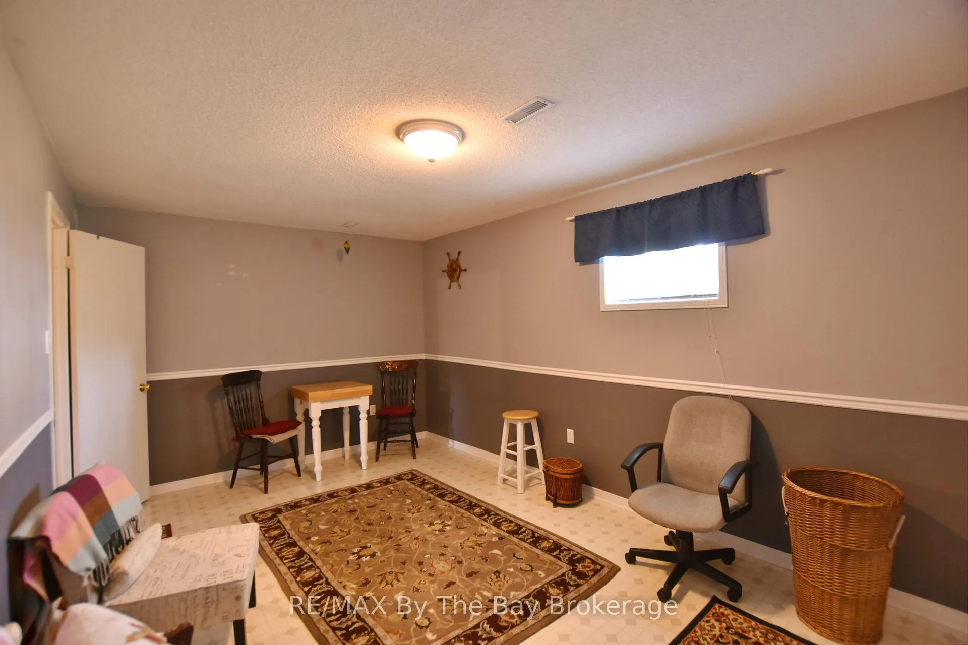 Photo 36 of 17 Acorn Crescent, Wasaga Beach — HOMEH