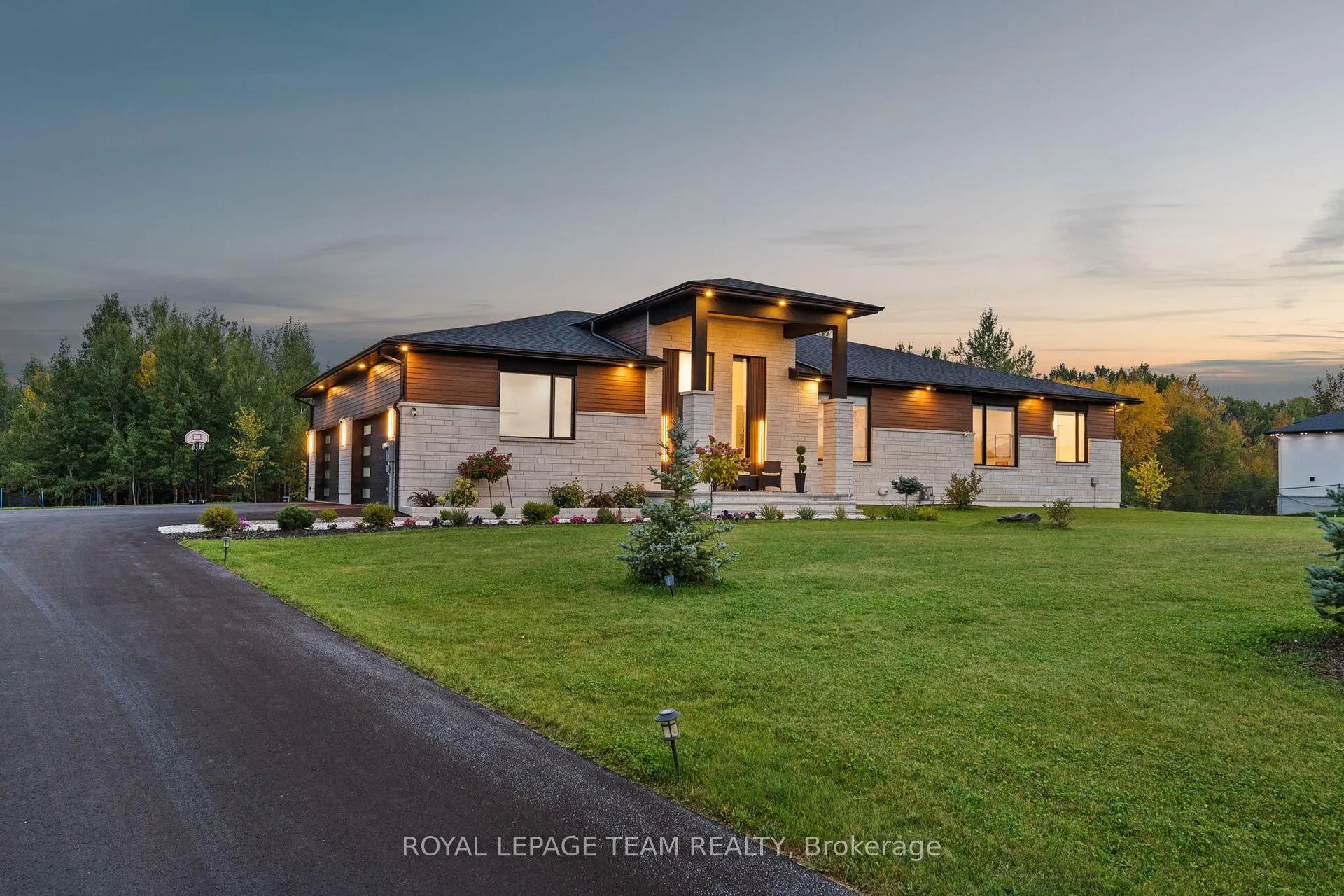 Photo 3 of 60 Synergy Way, Ottawa, Kanata - Kanata (North West) — HOMEH