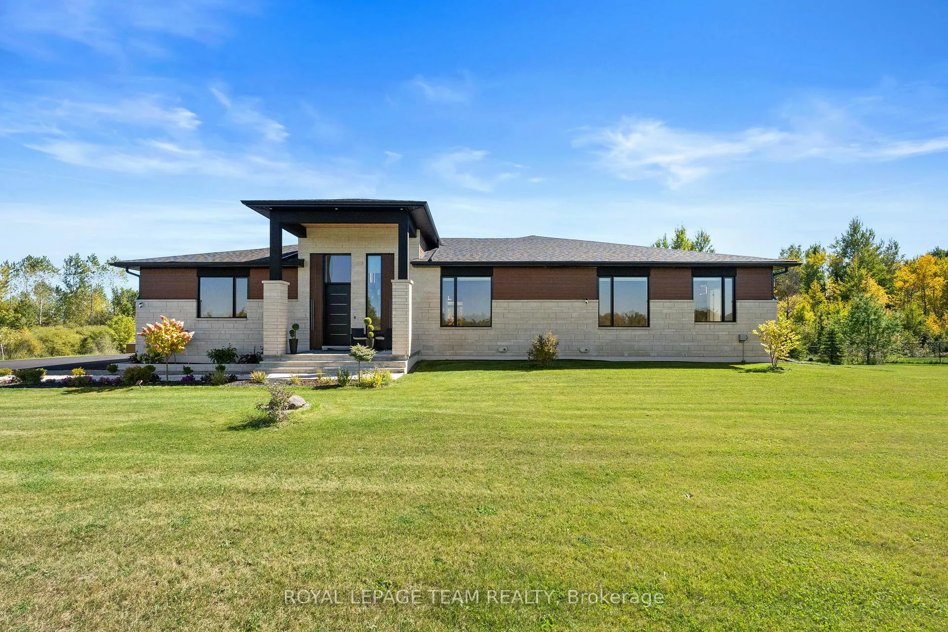 Photo 6 of 60 Synergy Way, Ottawa, Kanata - Kanata (North West) — HOMEH