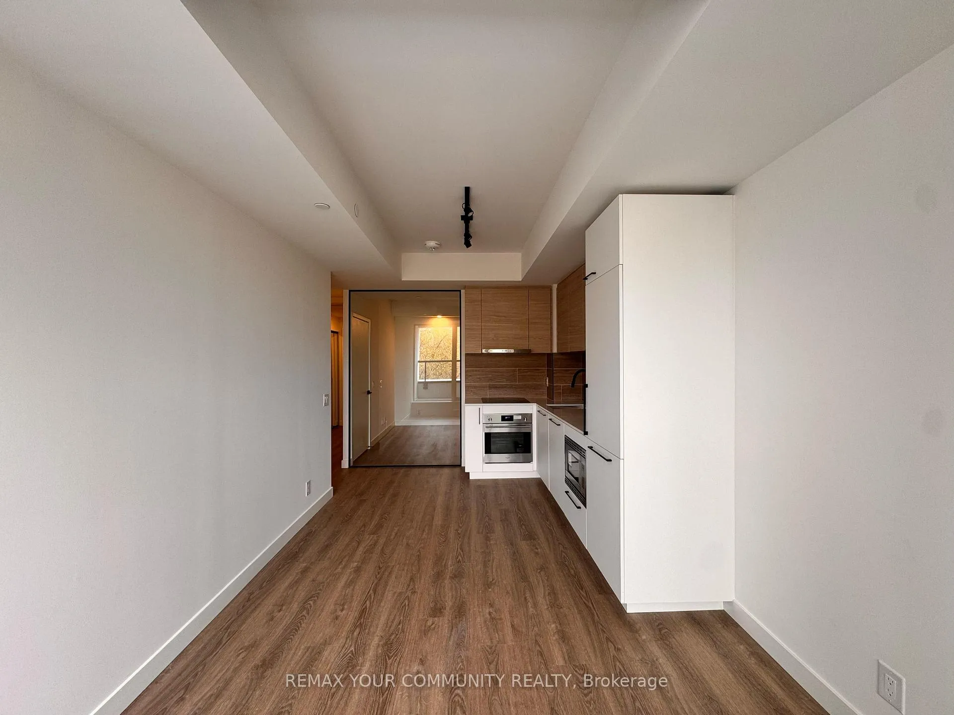 Photo 4 of Unit 323, 1050 Eastern Avenue, Toronto, Greenwood-Coxwell — HOMEH