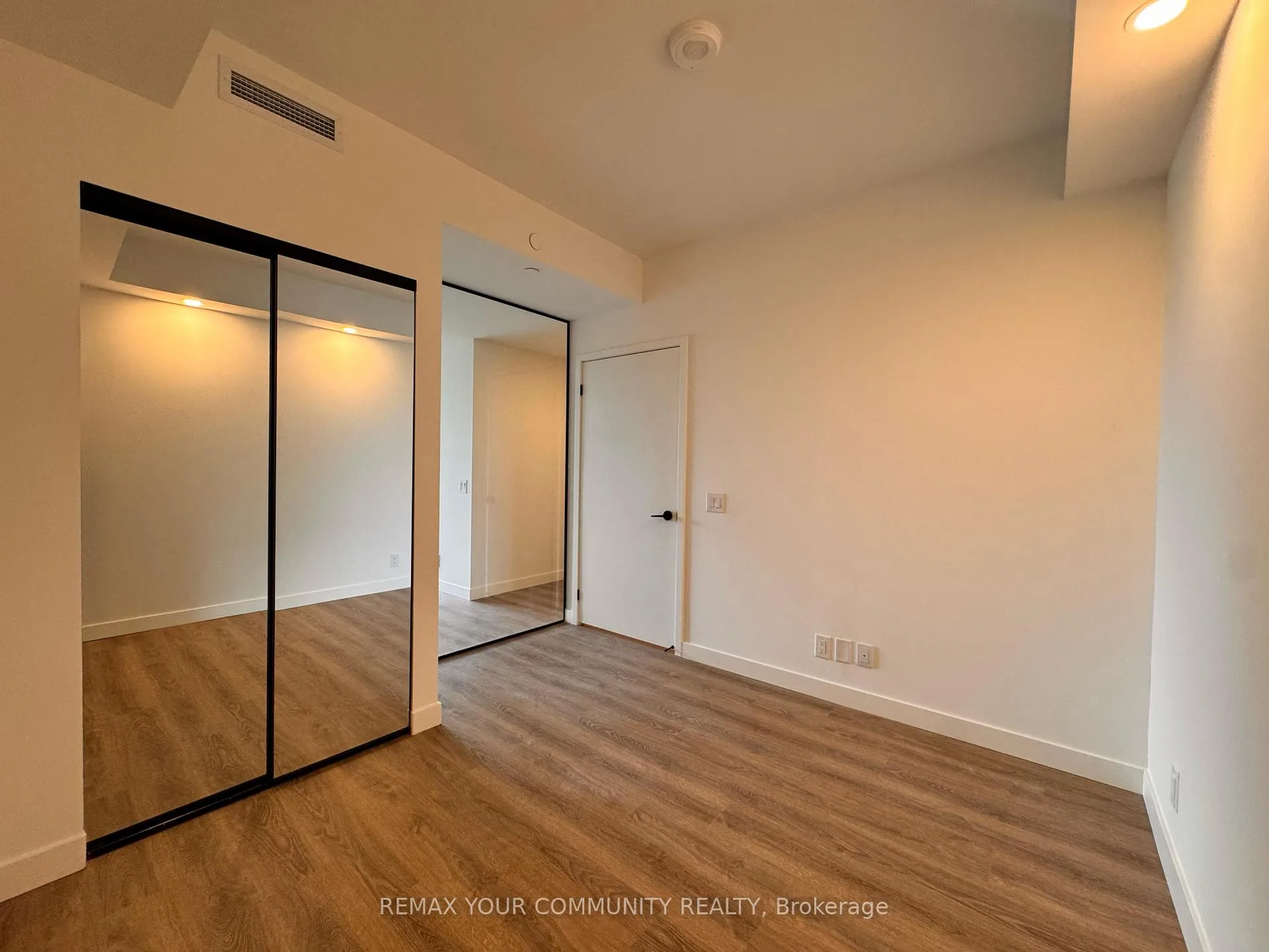 Photo 6 of Unit 323, 1050 Eastern Avenue, Toronto, Greenwood-Coxwell — HOMEH