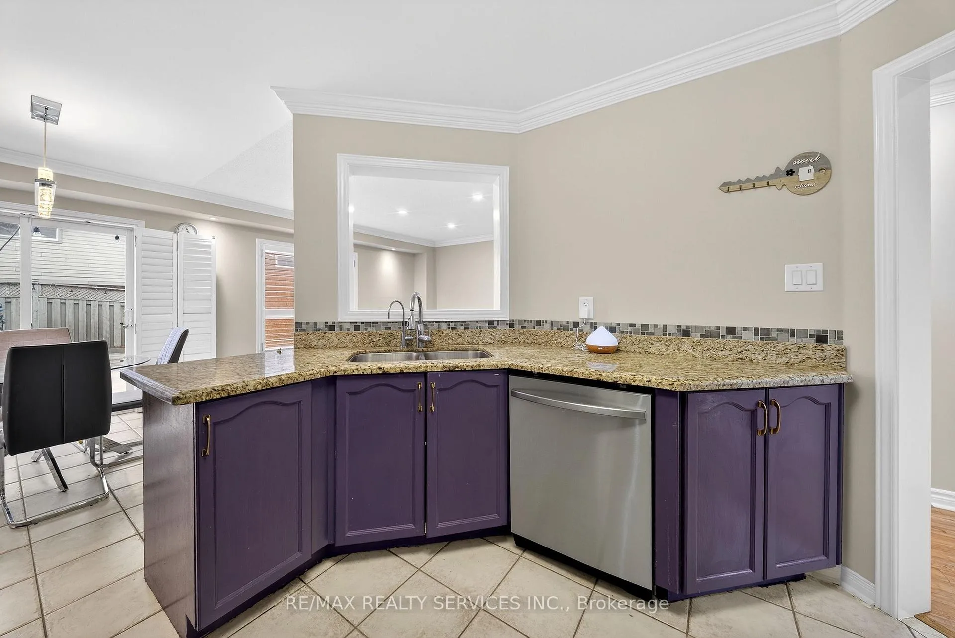 Photo 12 of 63 Irene Crescent, Brampton, Fletcher's Meadow — HOMEH