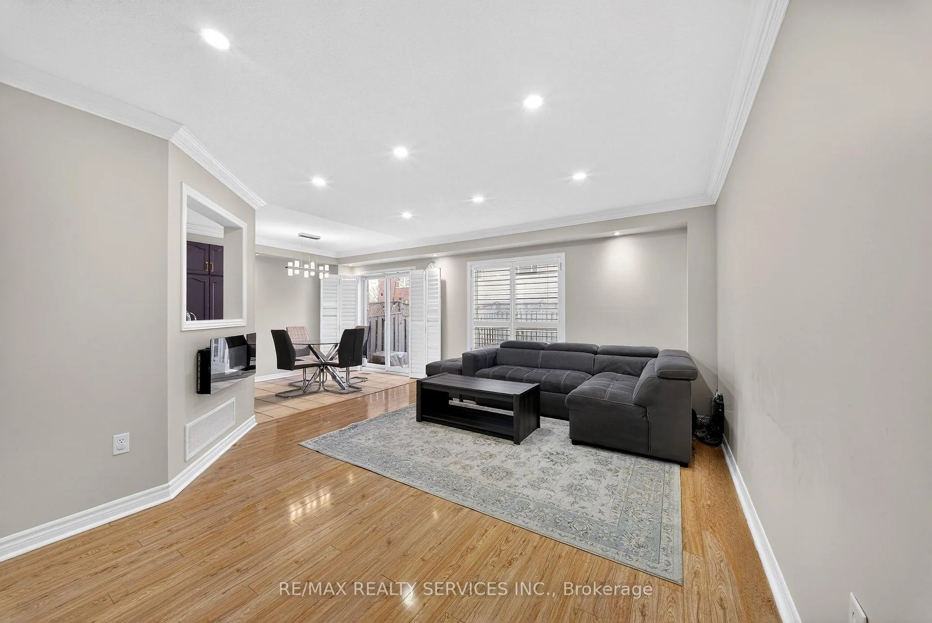 Photo 15 of 63 Irene Crescent, Brampton, Fletcher's Meadow — HOMEH