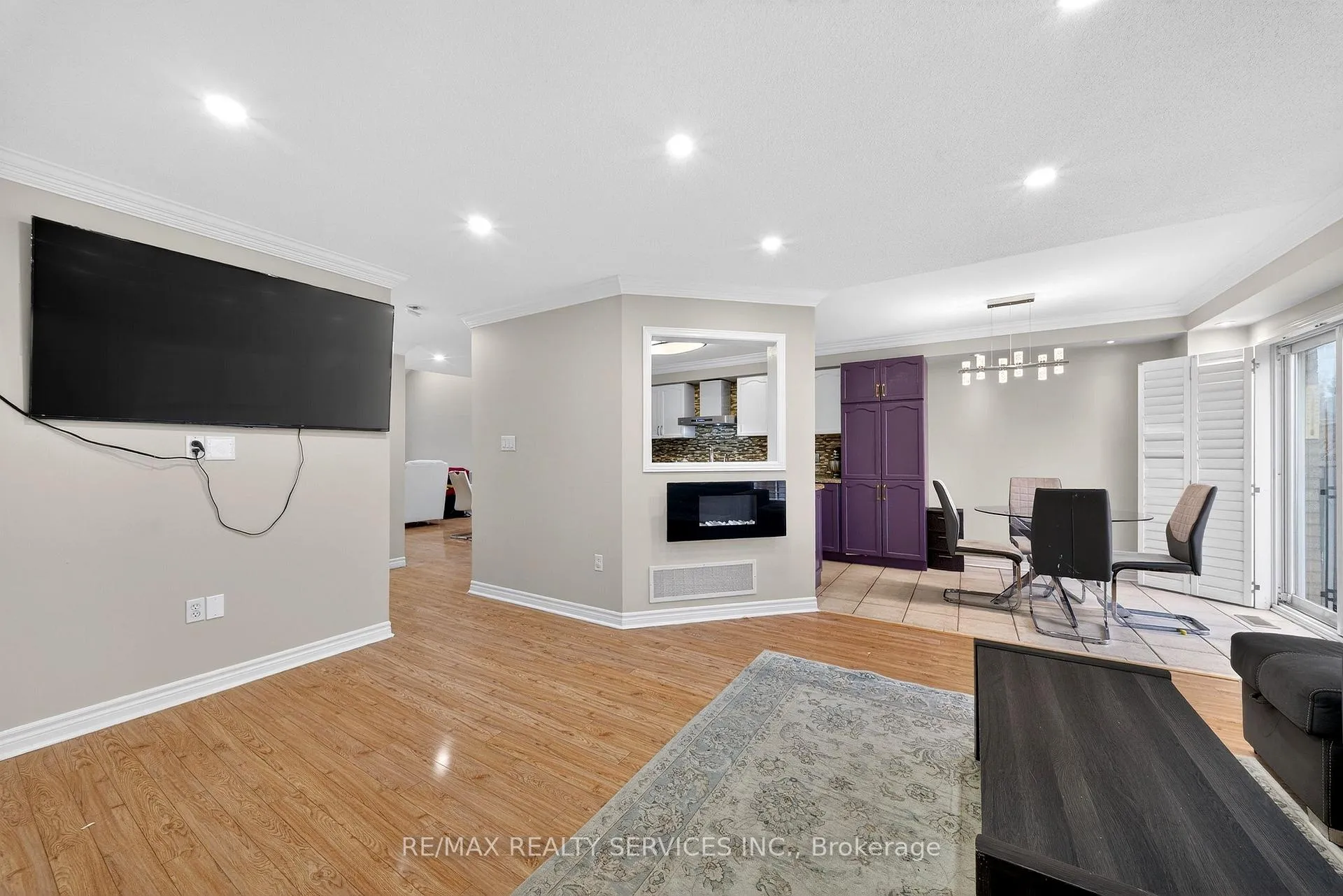 Photo 16 of 63 Irene Crescent, Brampton, Fletcher's Meadow — HOMEH