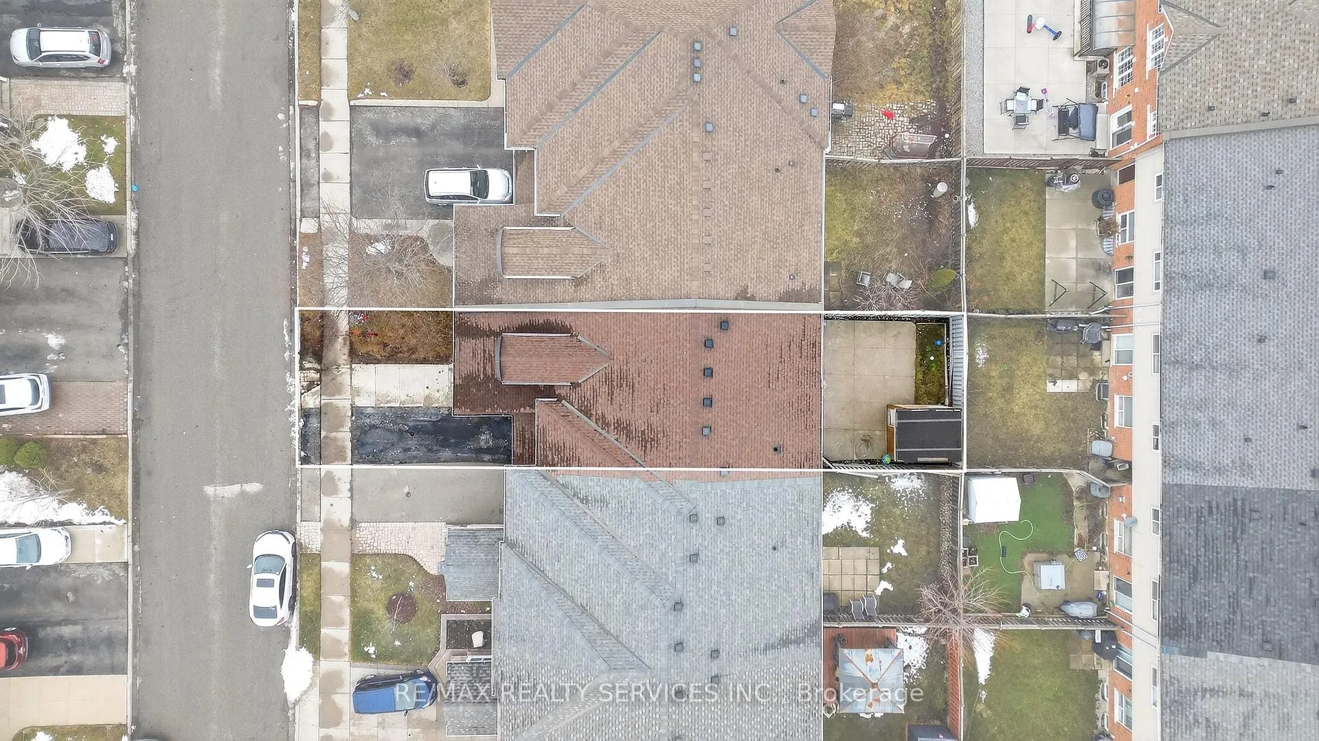 Photo 40 of 63 Irene Crescent, Brampton, Fletcher's Meadow — HOMEH