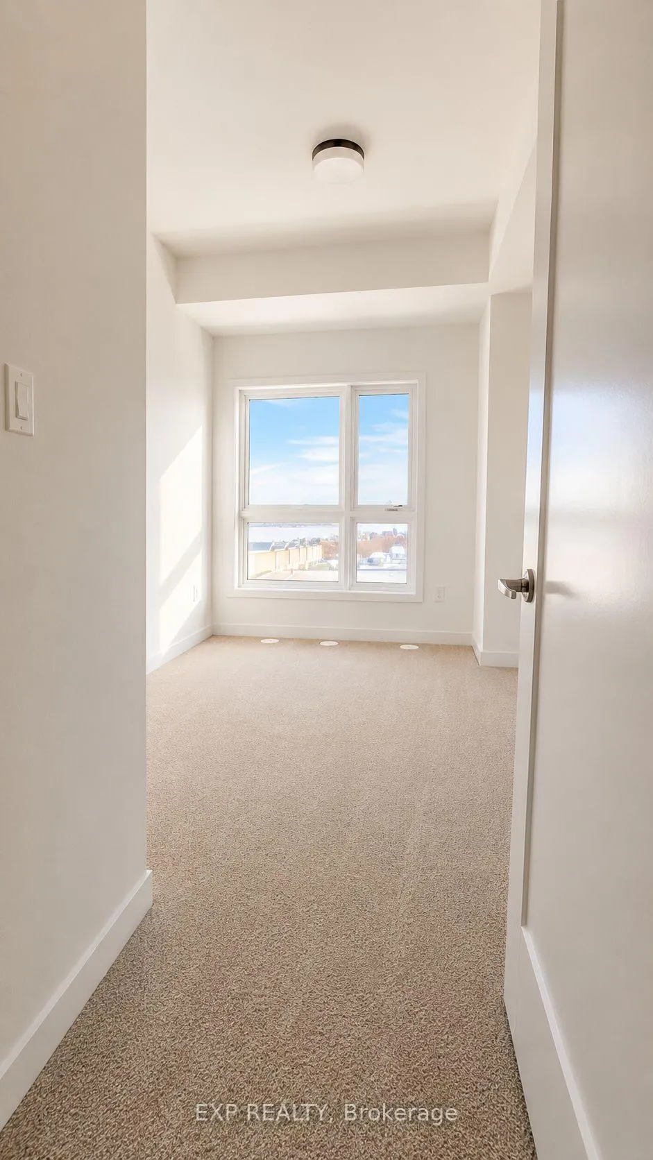 Photo 4 of Unit Q11, 25 Palace Street, Kitchener — HOMEH