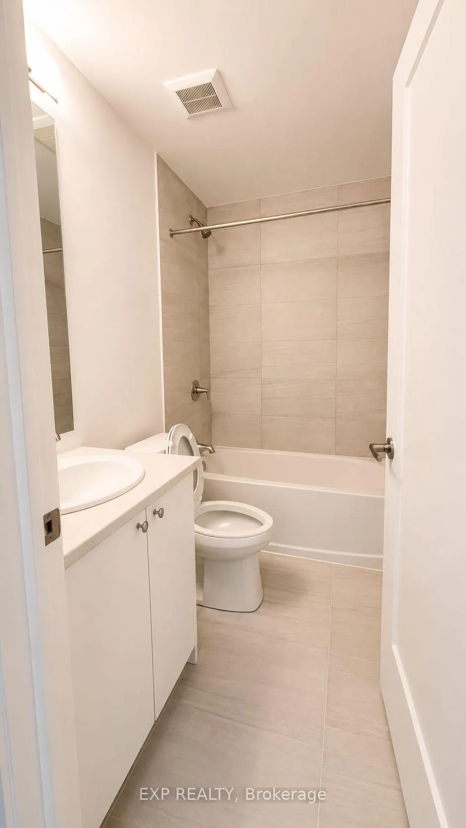 Photo 7 of Unit Q11, 25 Palace Street, Kitchener — HOMEH