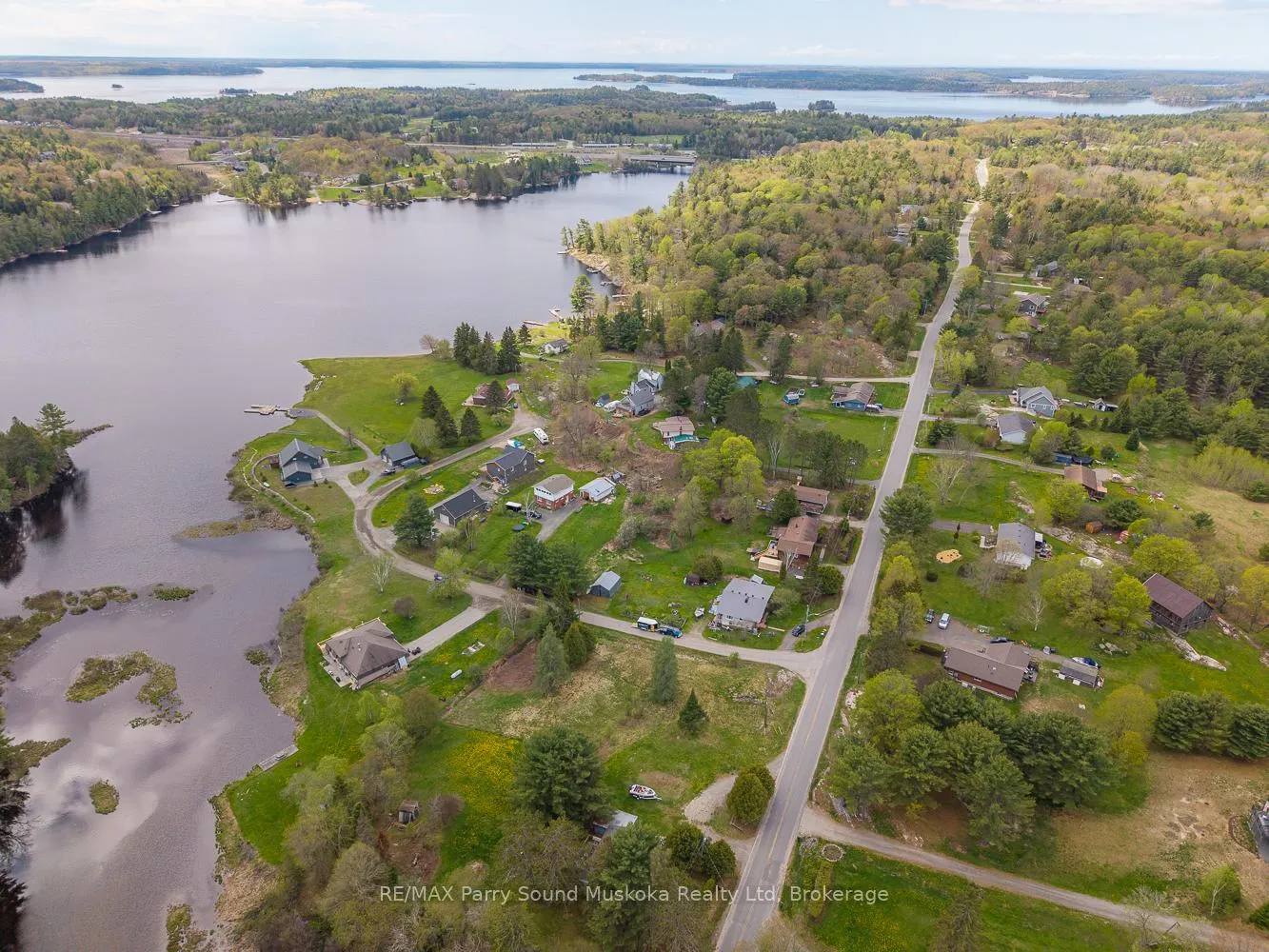 Photo 14 of 63 Pineridge Drive, McDougall — HOMEH
