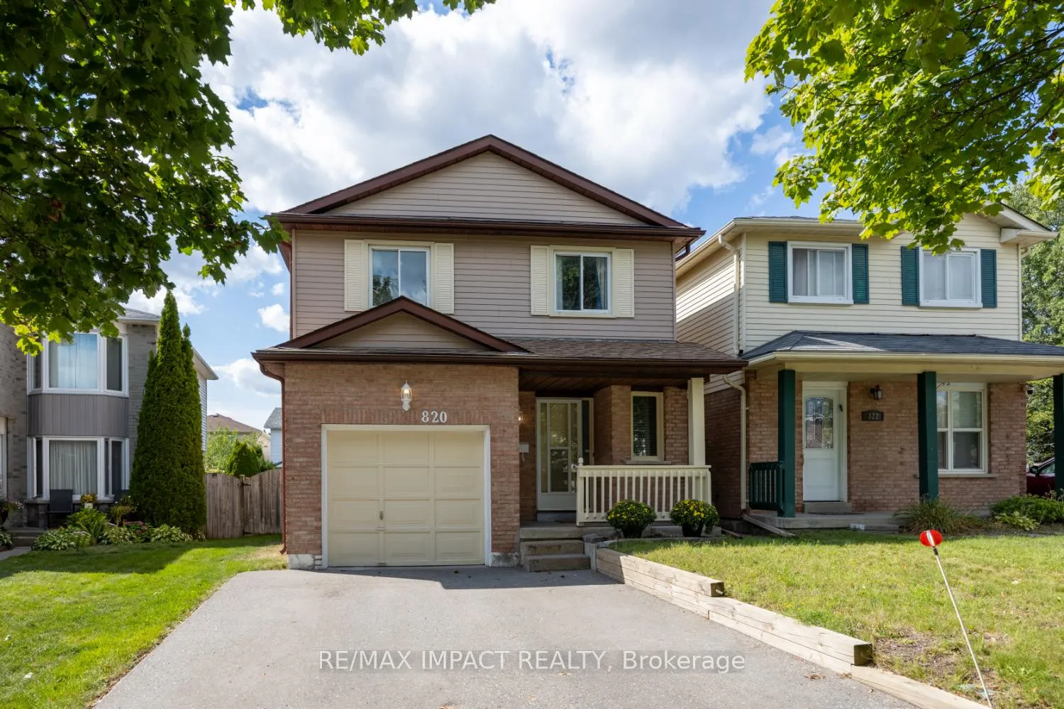 Front of 820 Bennett Crescent