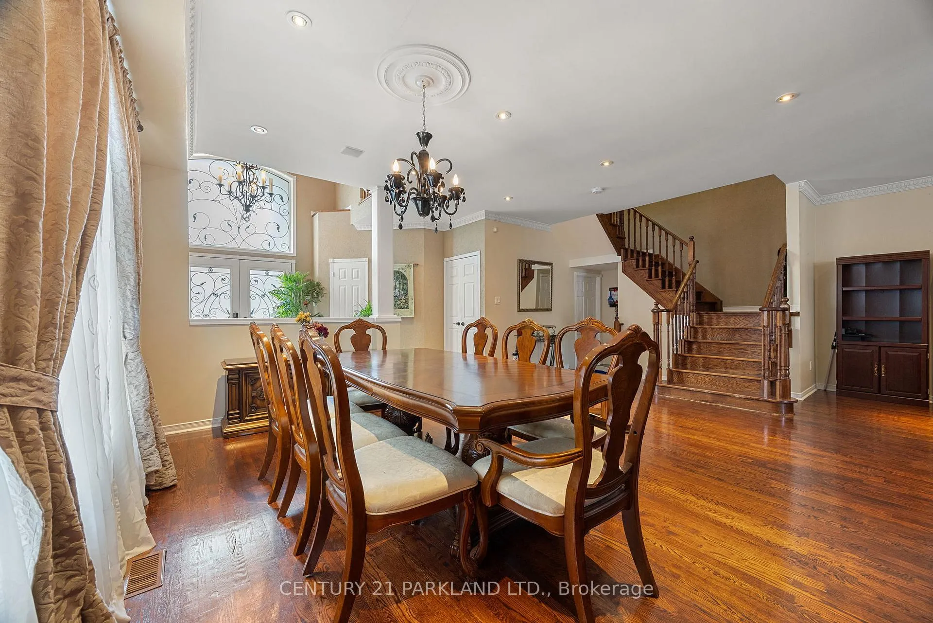 Photo 8 of 40 Lady Fern Drive, Markham, Legacy — HOMEH