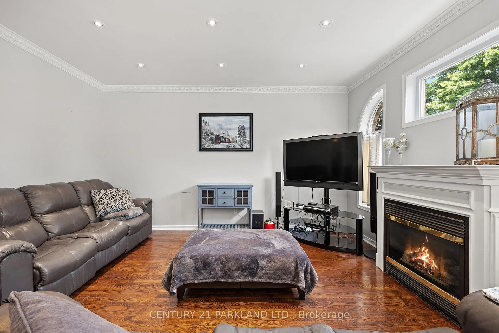 Photo 18 of 40 Lady Fern Drive, Markham, Legacy — HOMEH