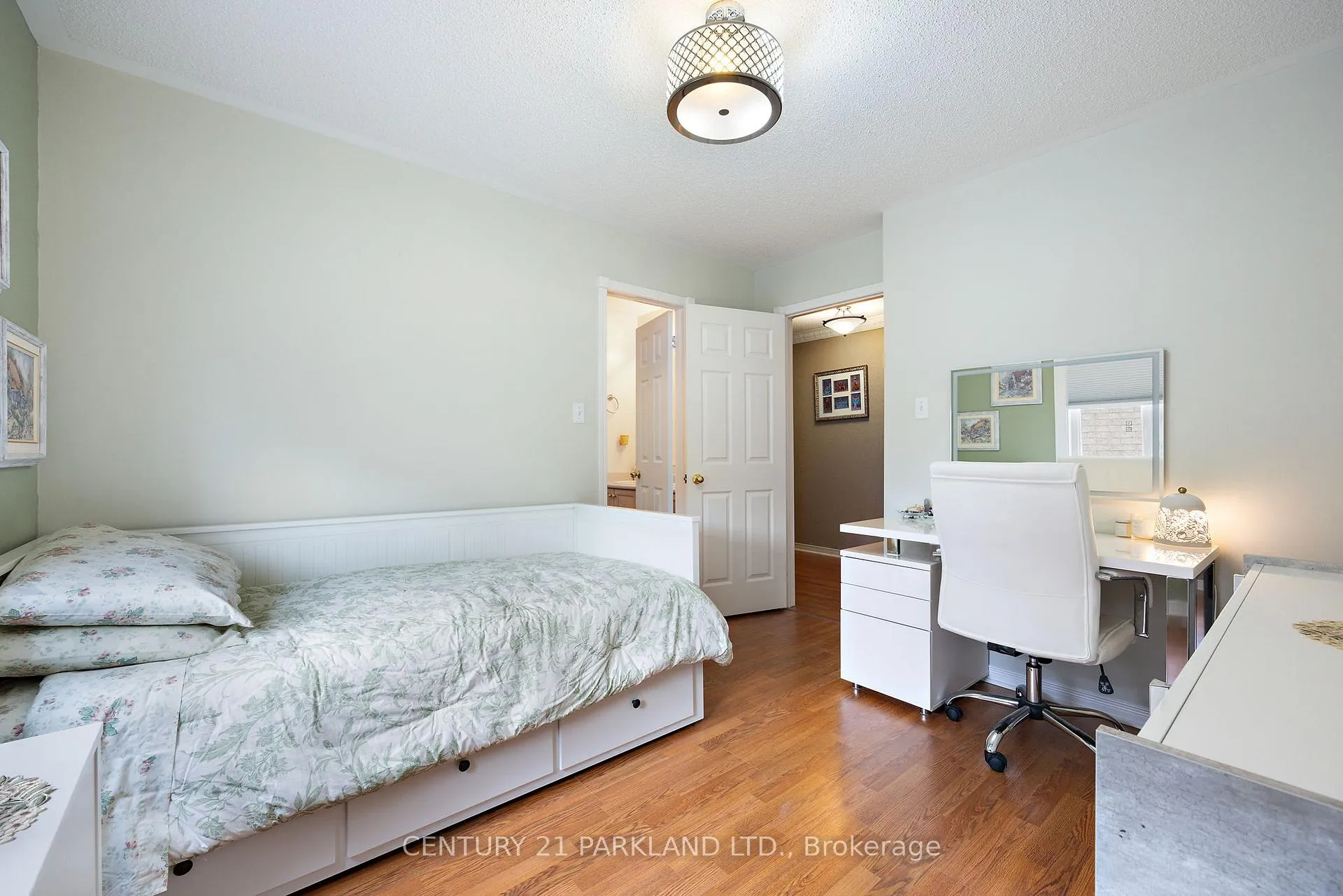 Photo 29 of 40 Lady Fern Drive, Markham, Legacy — HOMEH