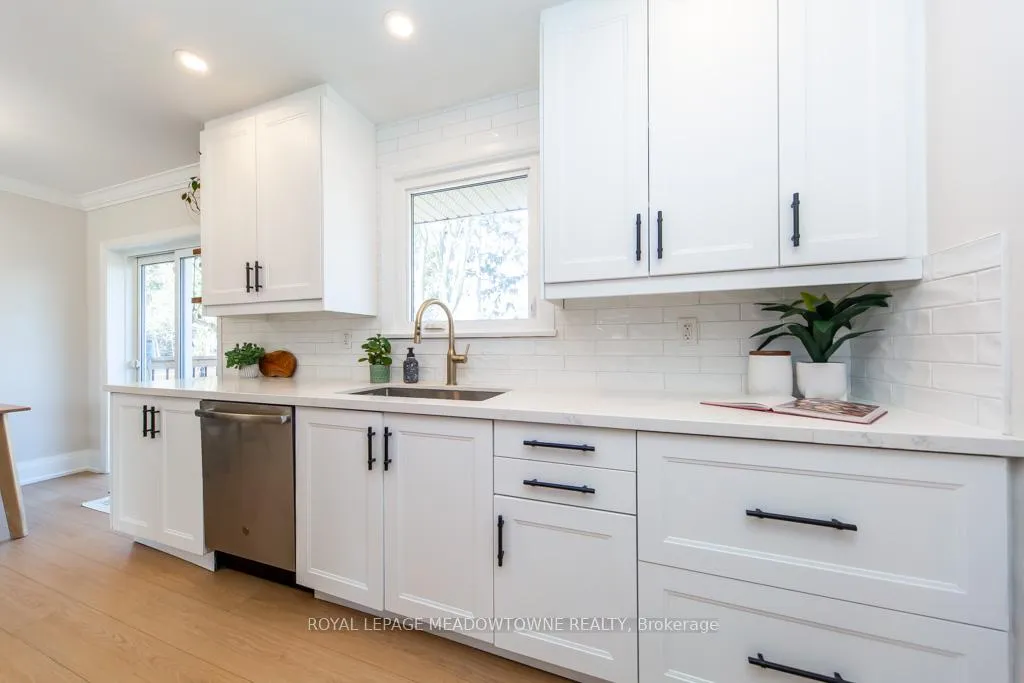 Photo 14 of 64 Dumbarton Street, Guelph, Riverside Park — HOMEH
