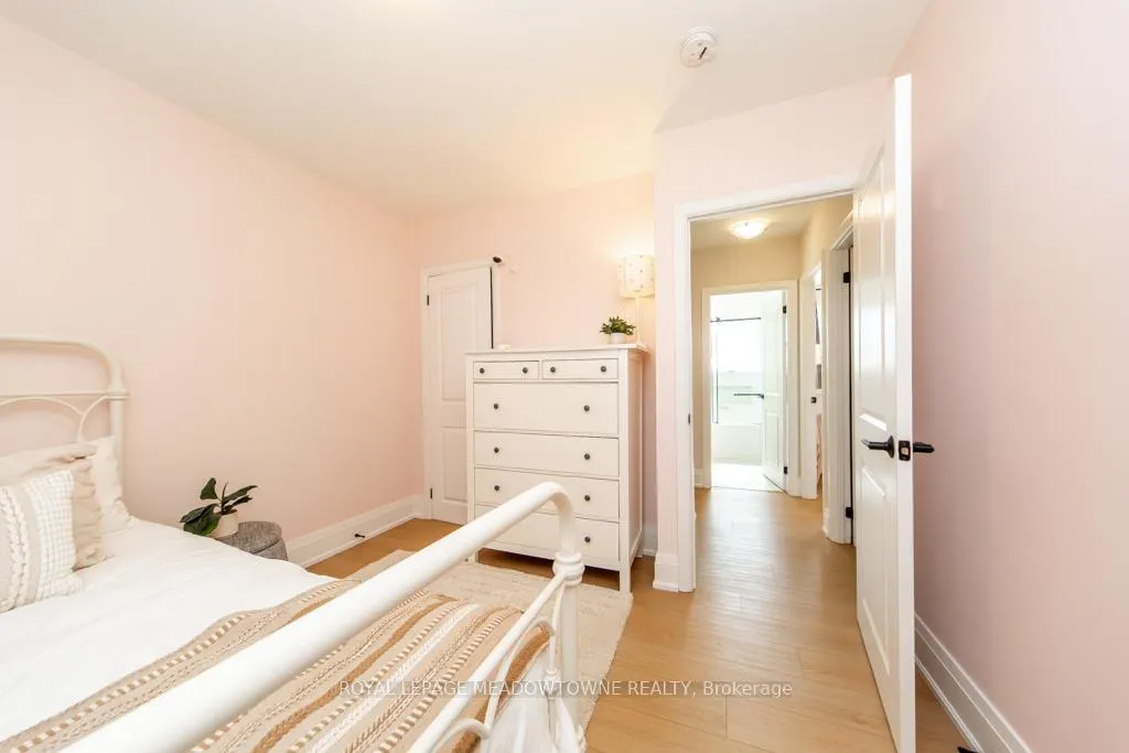 Photo 22 of 64 Dumbarton Street, Guelph, Riverside Park — HOMEH
