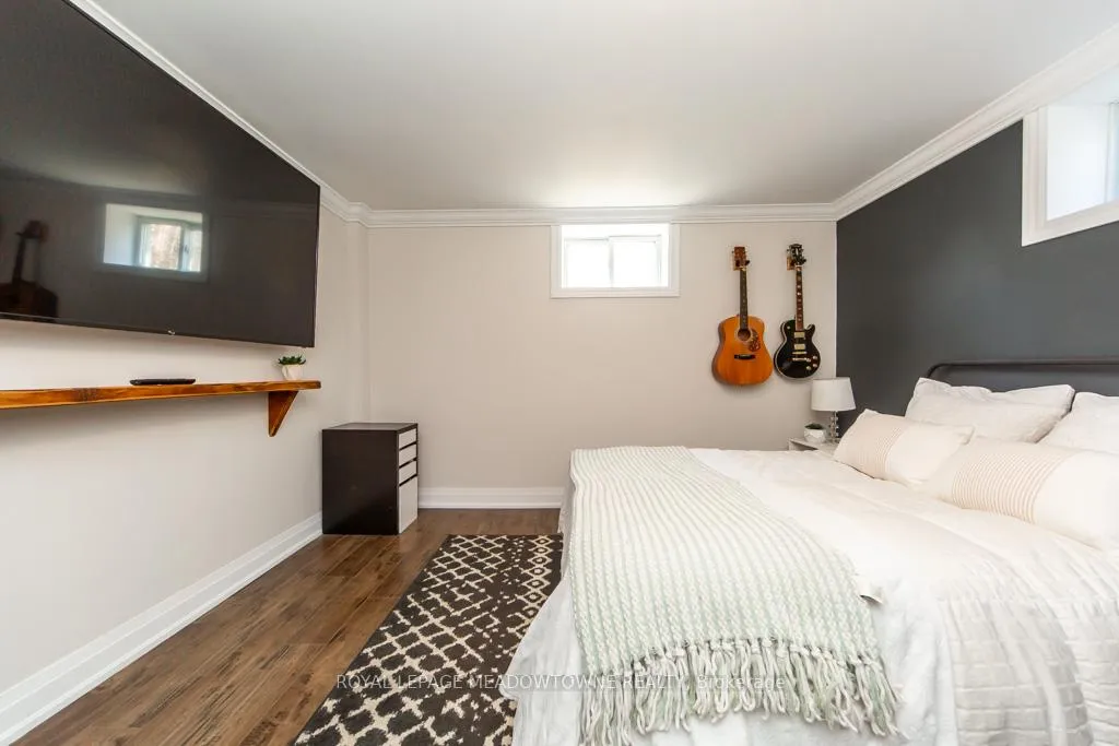 Photo 32 of 64 Dumbarton Street, Guelph, Riverside Park — HOMEH