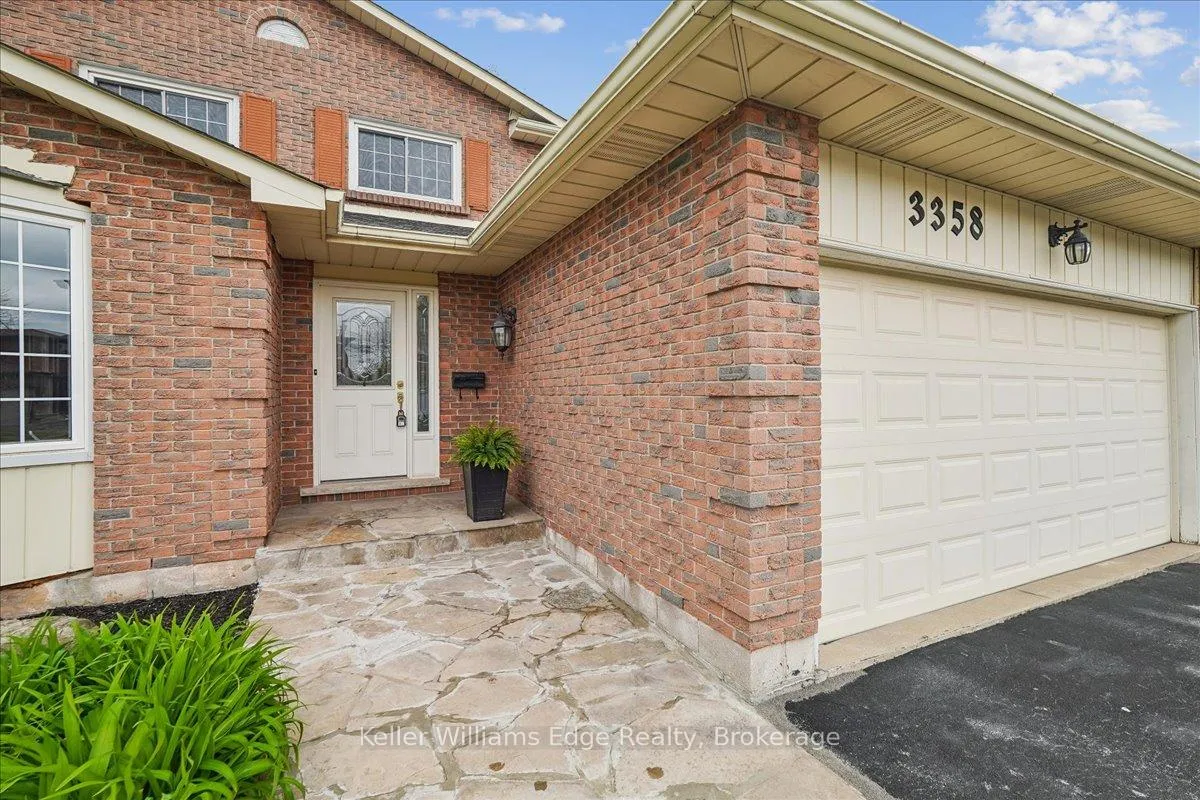 Photo 5 of 3358 Palmer Drive, Burlington, Palmer — HOMEH