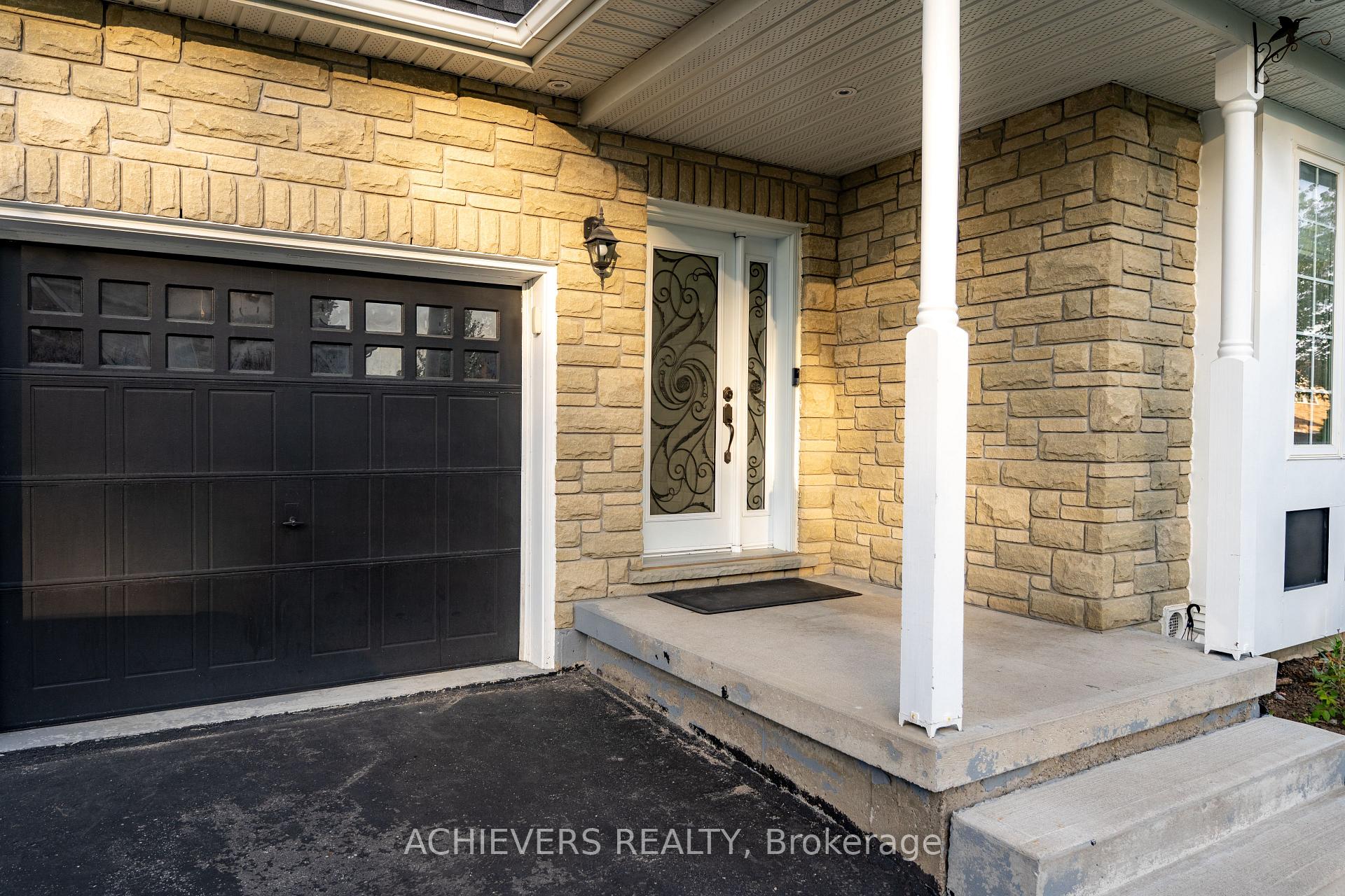 Photo 5 of 19 Thrushwood Drive, Barrie, 400 West — HOMEH