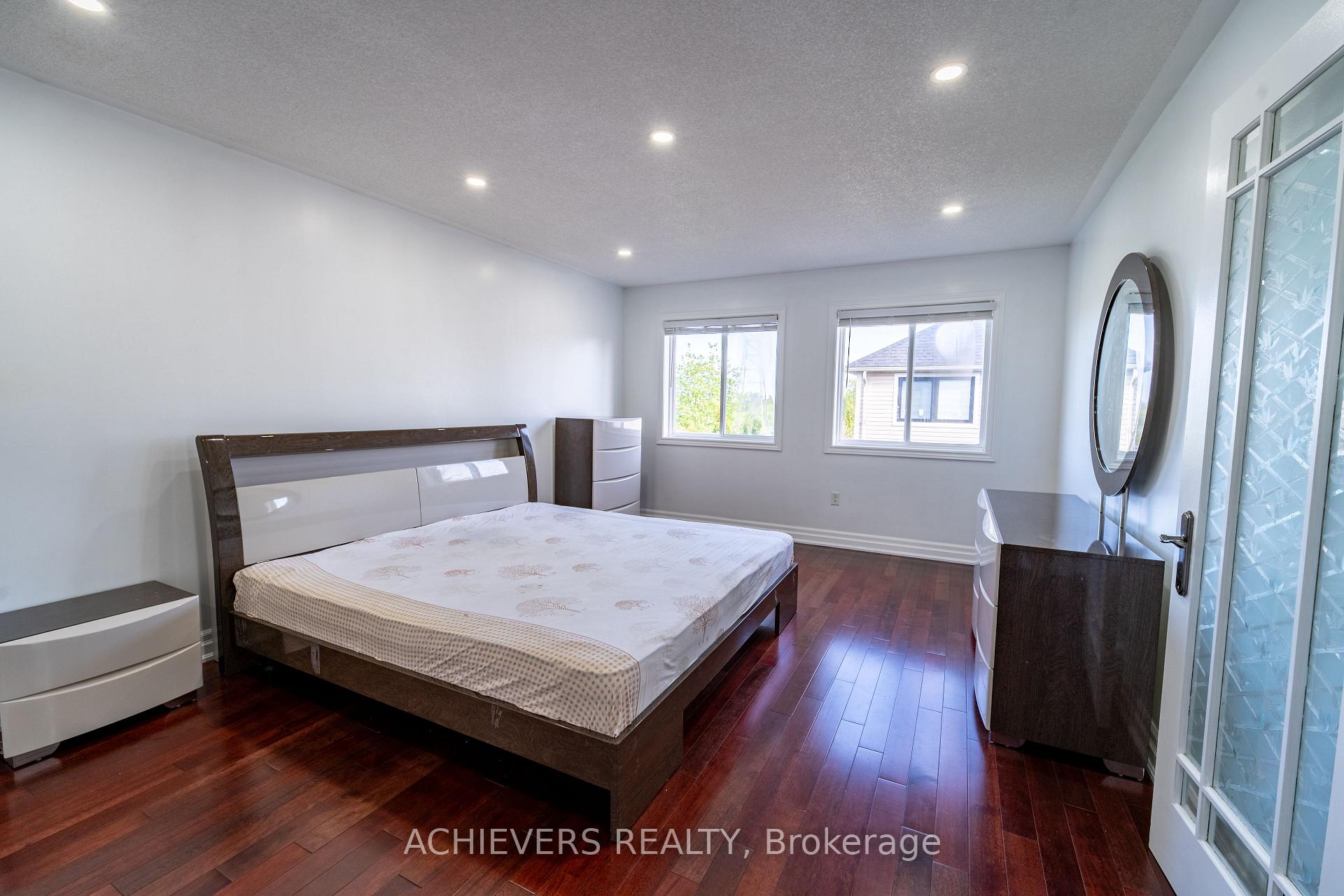 Photo 27 of 19 Thrushwood Drive, Barrie, 400 West — HOMEH