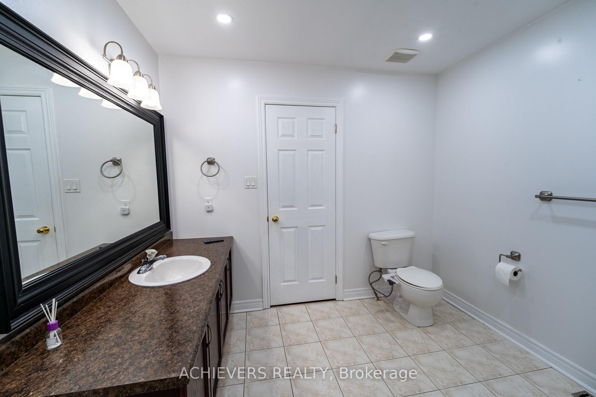 Photo 30 of 19 Thrushwood Drive, Barrie, 400 West — HOMEH