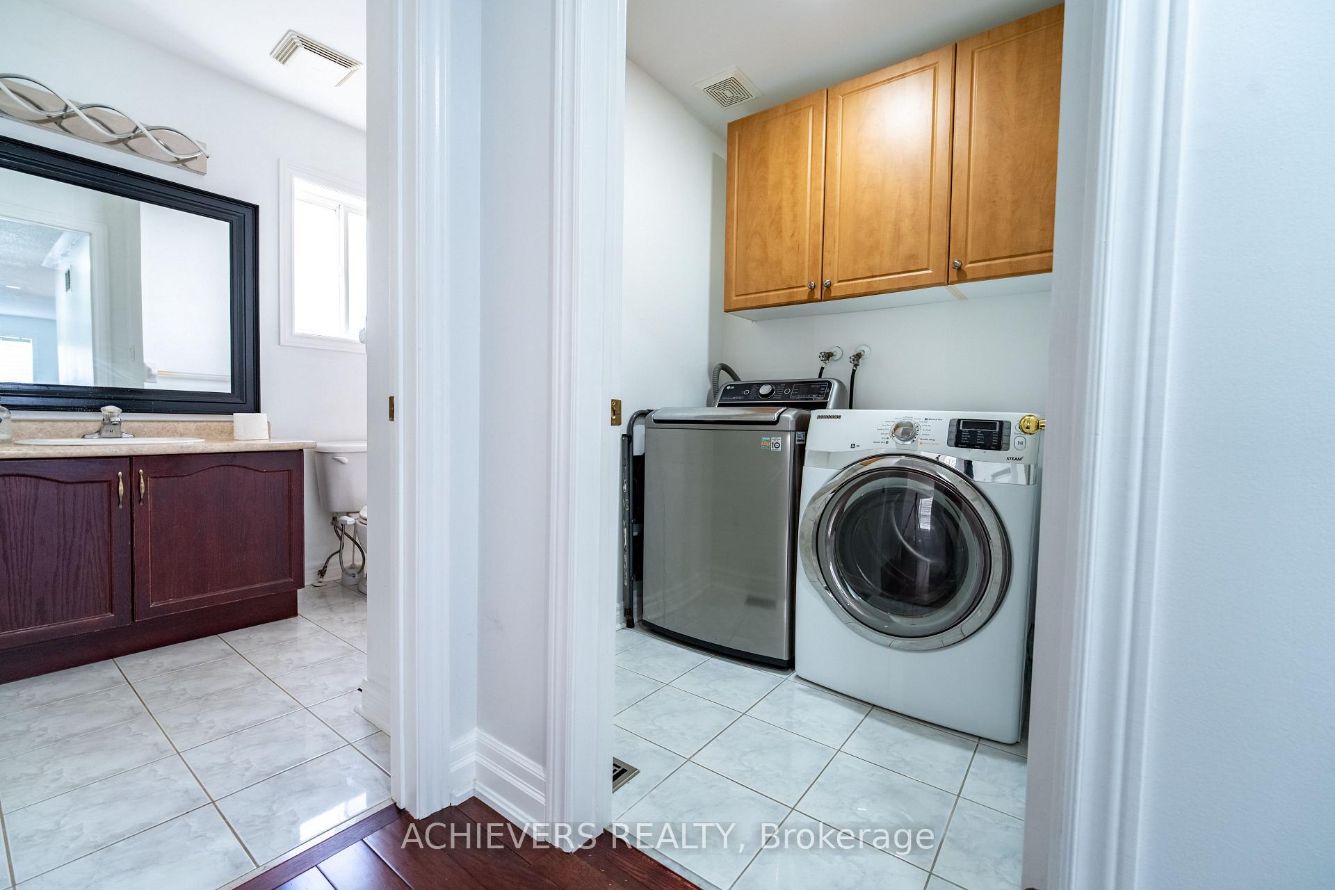 Photo 38 of 19 Thrushwood Drive, Barrie, 400 West — HOMEH