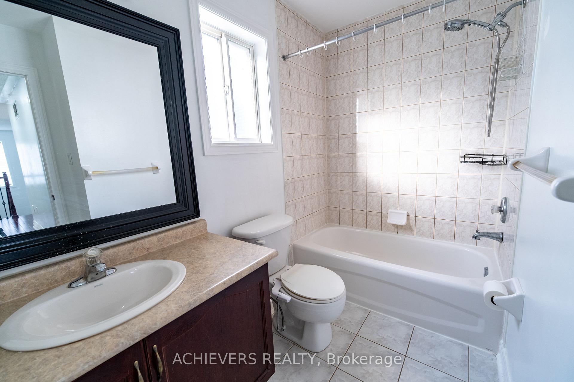Photo 39 of 19 Thrushwood Drive, Barrie, 400 West — HOMEH