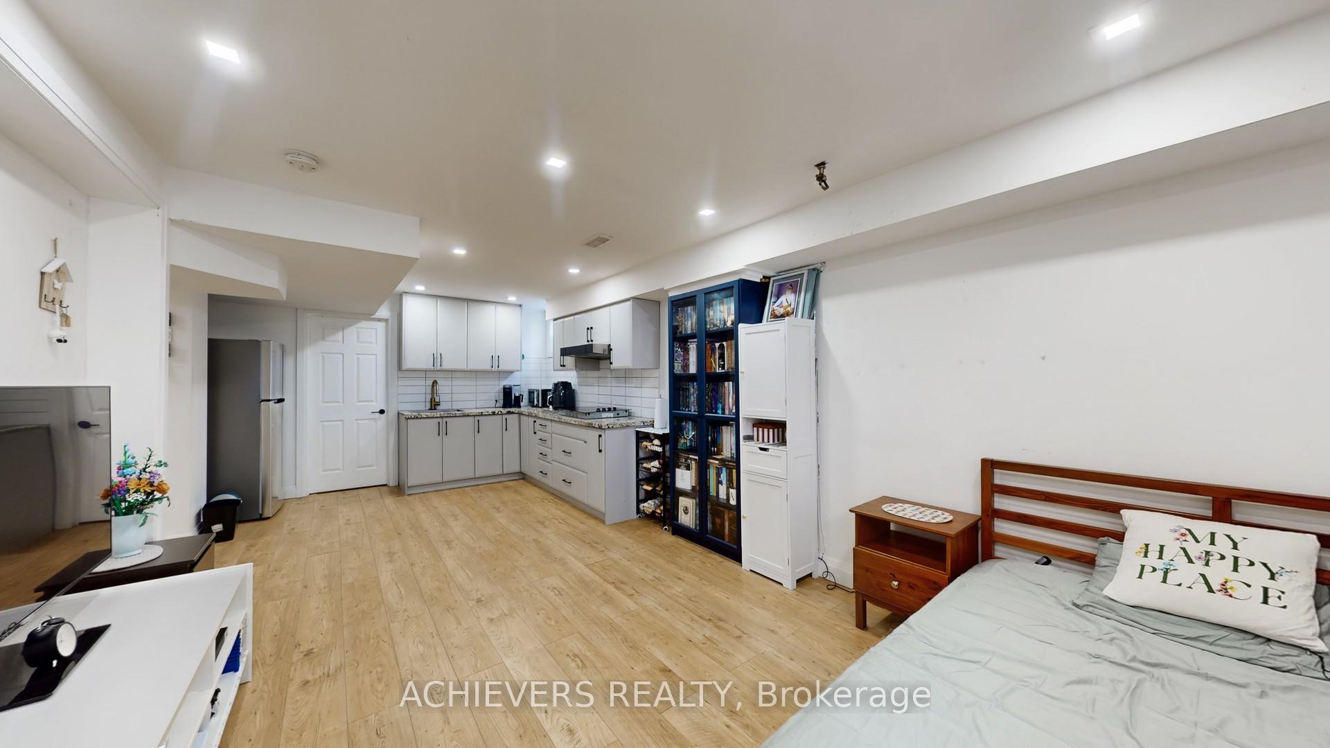Photo 46 of 19 Thrushwood Drive, Barrie, 400 West — HOMEH