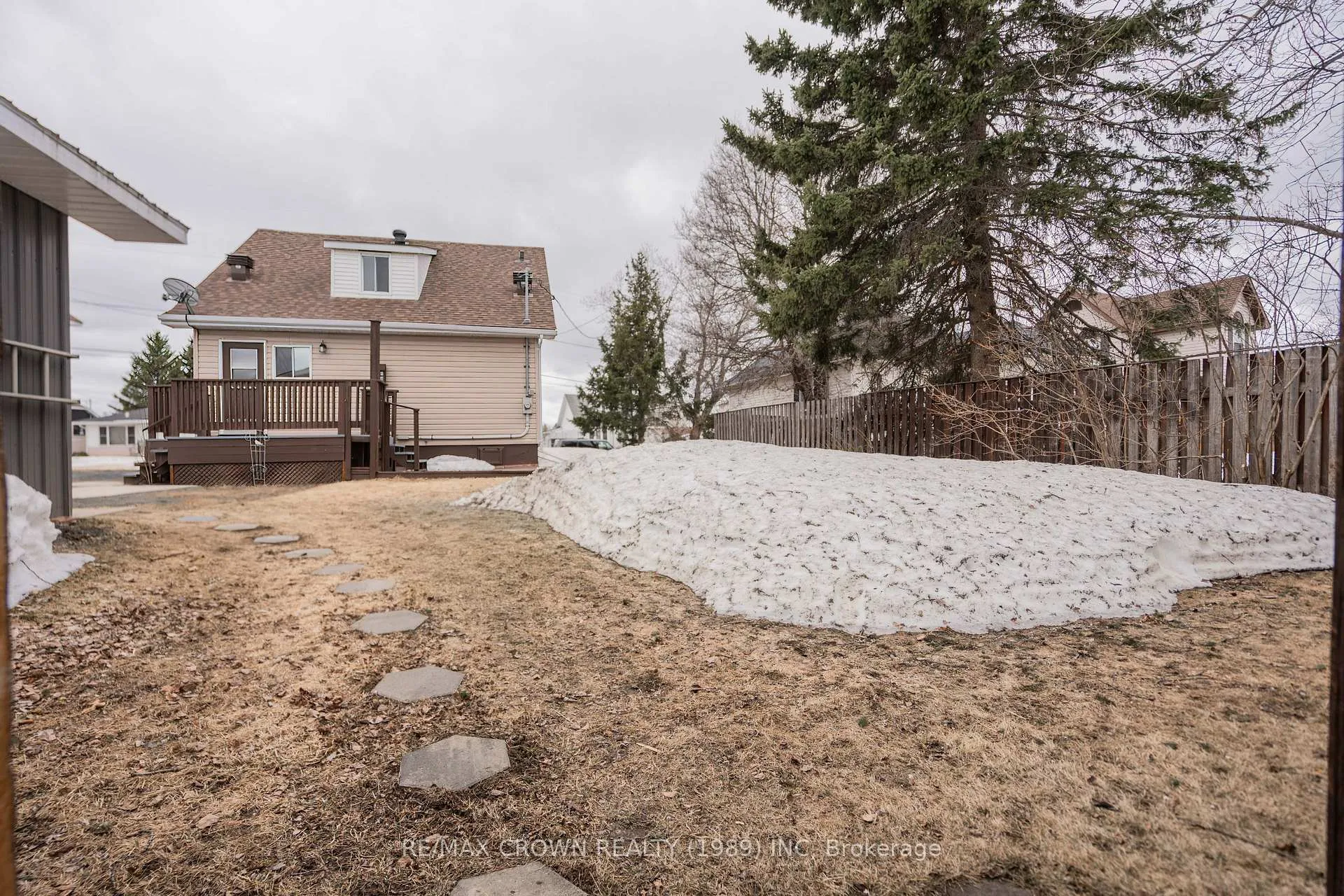 Photo 50 of 63 Fifth Street, Smooth Rock Falls, SRF — HOMEH