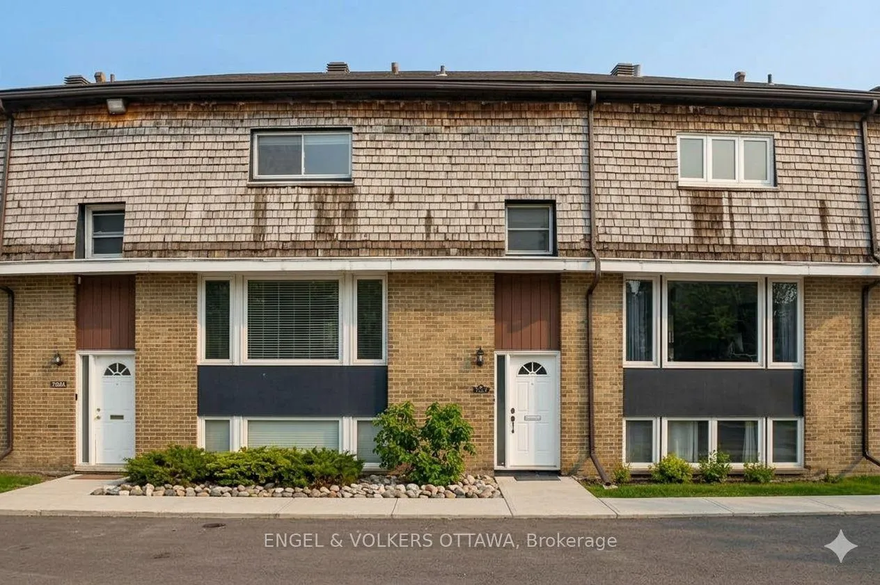 Front of Unit B, 765 Springland Drive