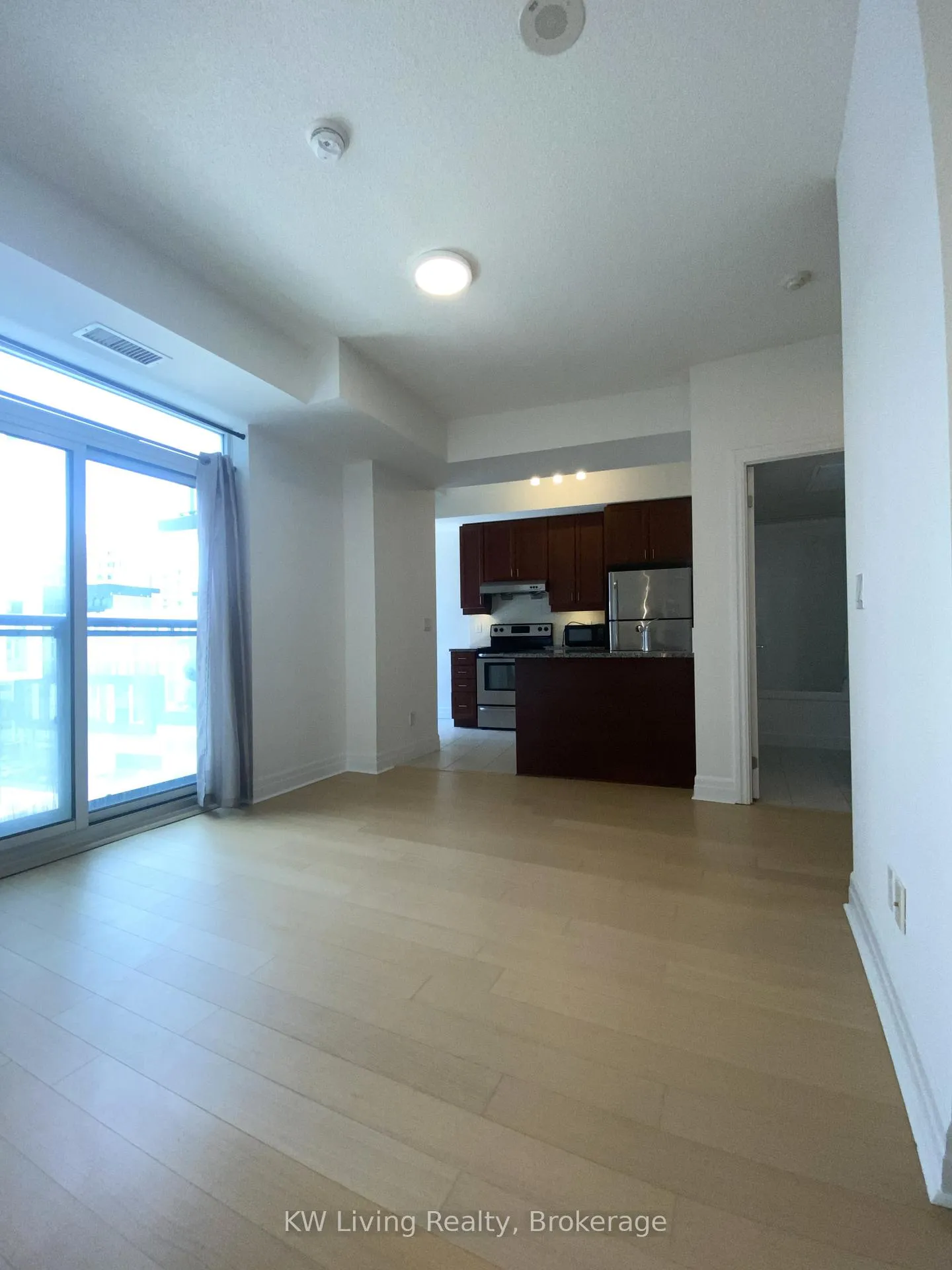 Photo 7 of Unit 714, 8110 Birchmount Road, Markham, Unionville — HOMEH