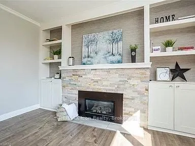 Photo 10 of Unit Main, 319 Ridgewood Crescent S, London, South D — HOMEH