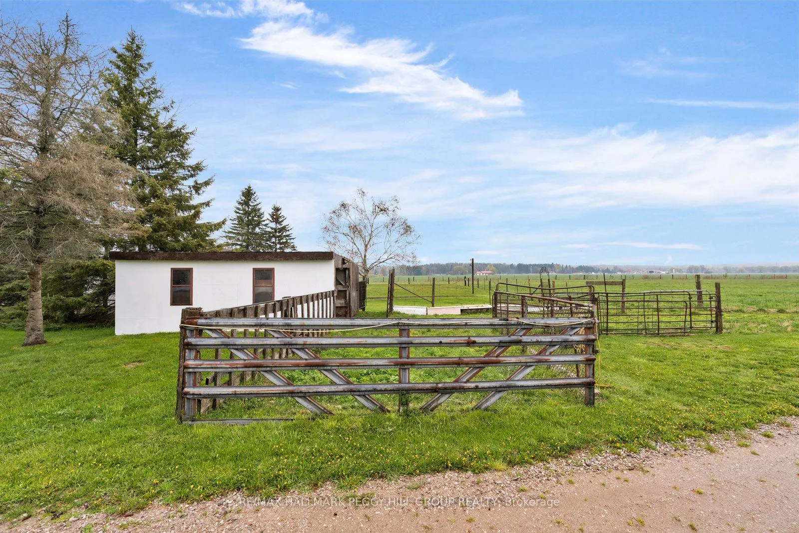 Photo 14 of 8785 10th Line, Essa, Rural Essa — HOMEH