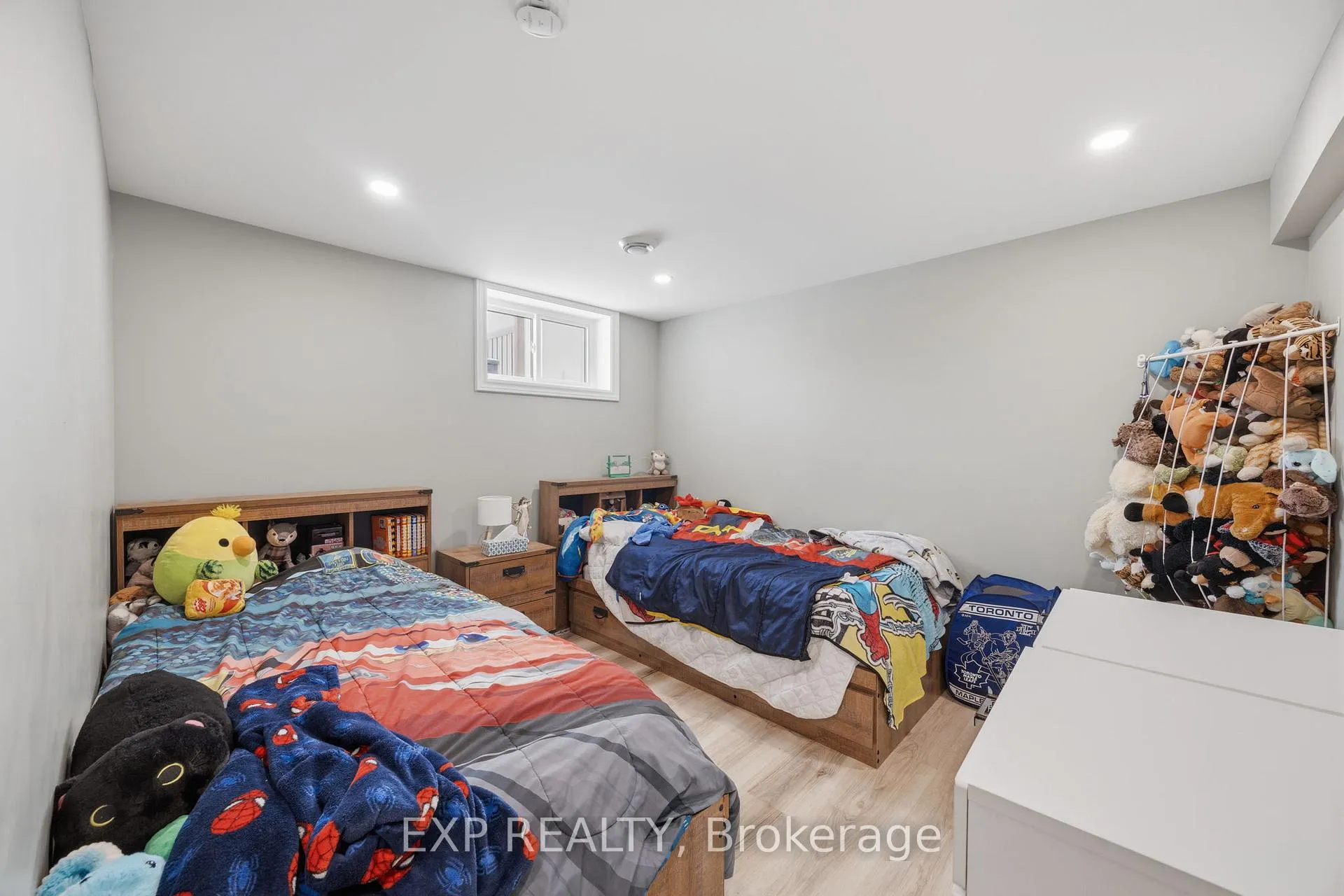 Photo 23 of 597 Gold Street, Warwick, Watford — HOMEH