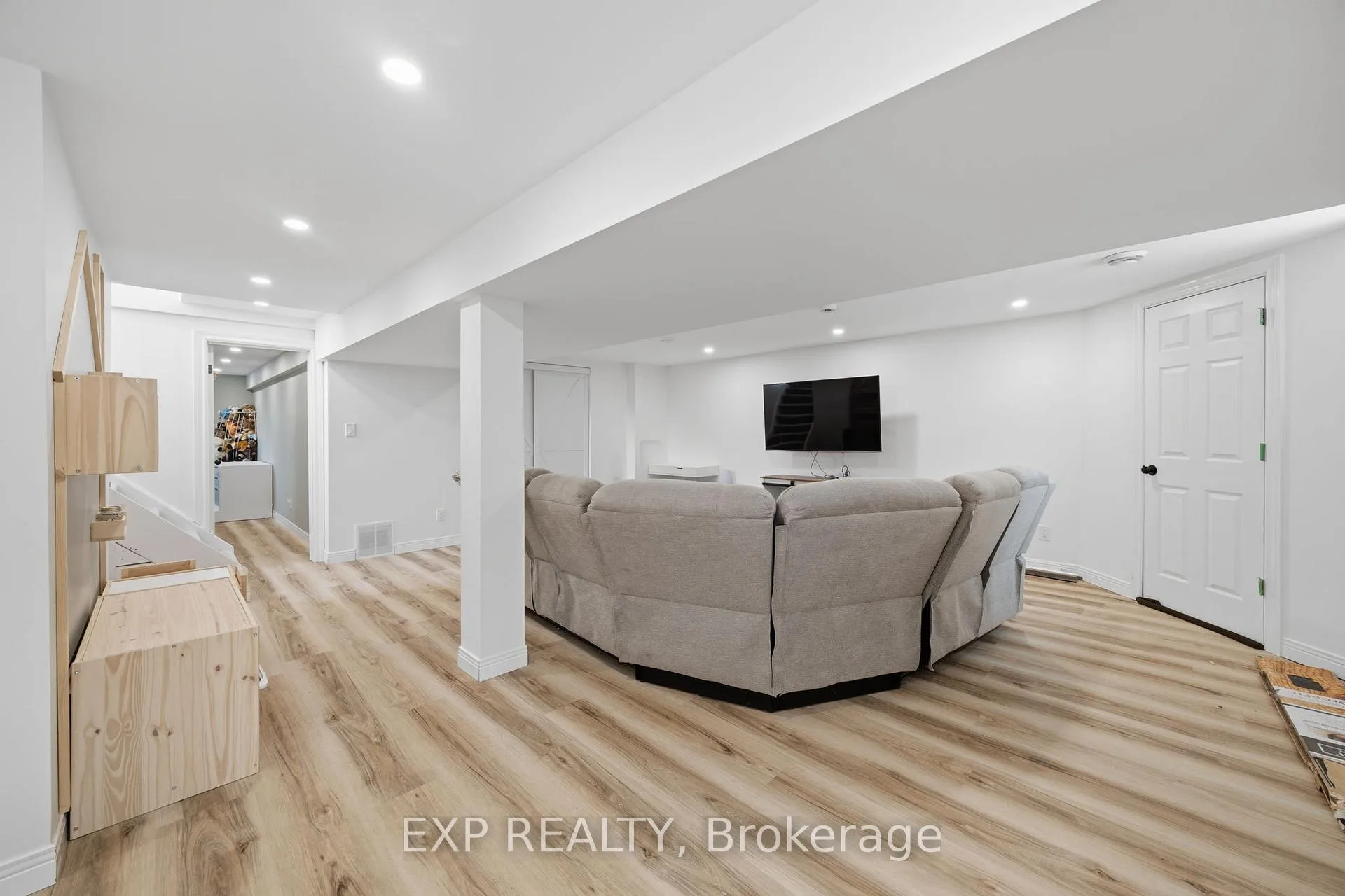 Photo 28 of 597 Gold Street, Warwick, Watford — HOMEH