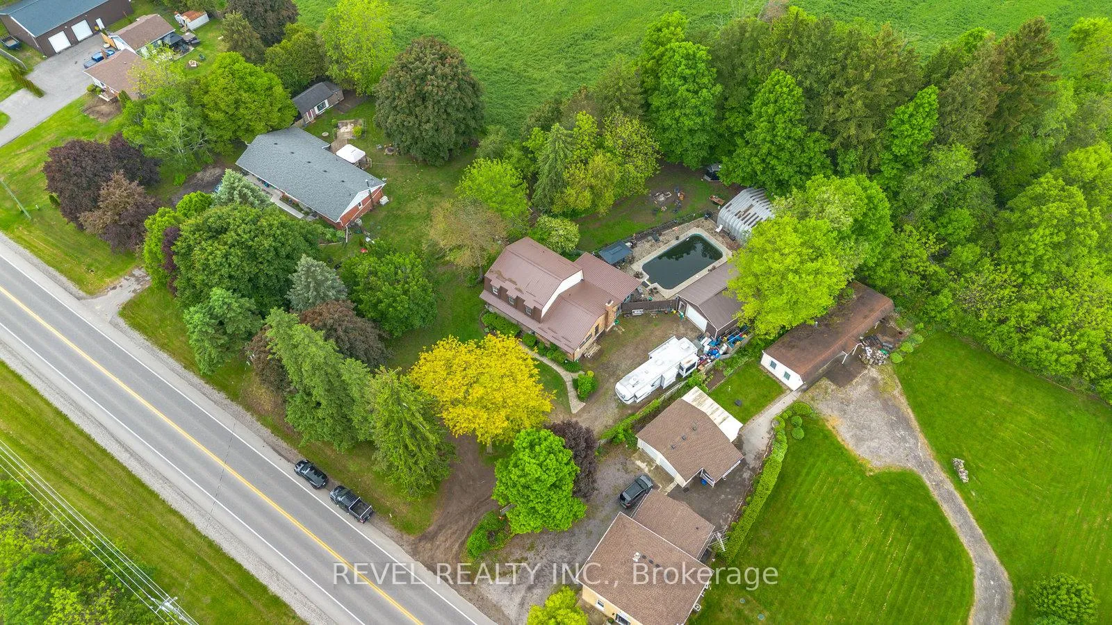 Photo 35 of 279 Cockshutt Road, Brantford — HOMEH