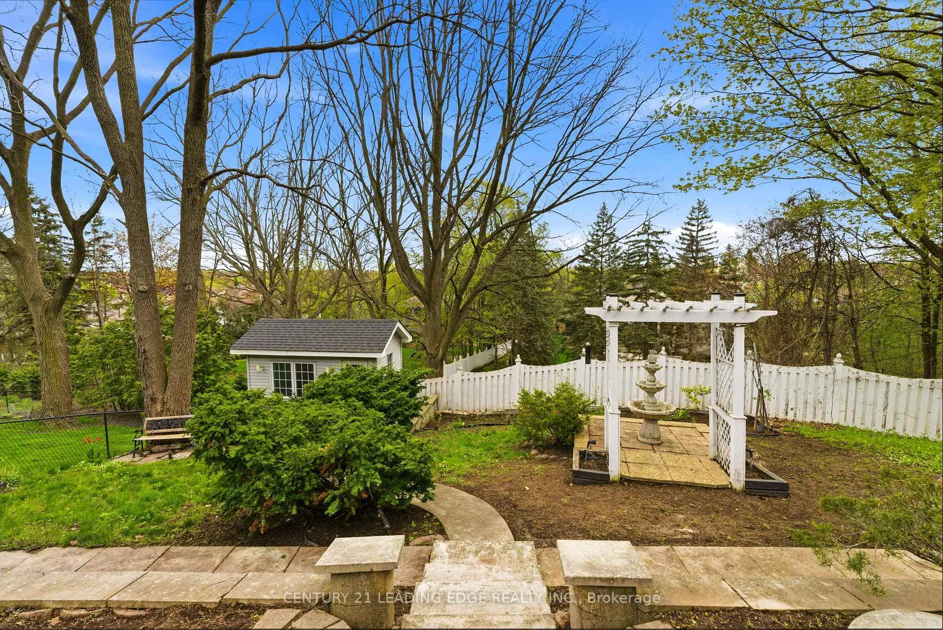 Photo 6 of 62 James Rowe Drive, Whitby, Williamsburg — HOMEH