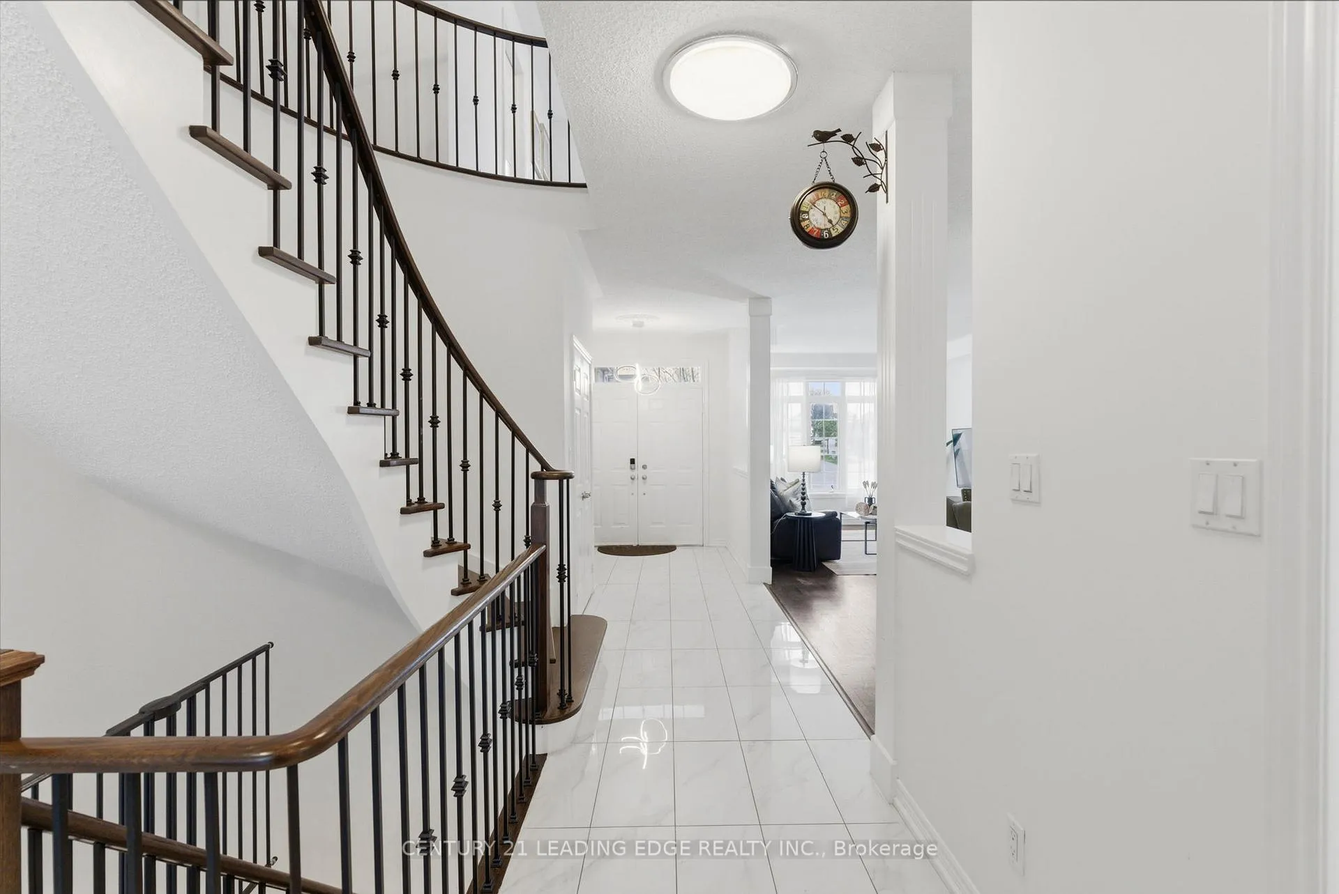 Photo 7 of 62 James Rowe Drive, Whitby, Williamsburg — HOMEH