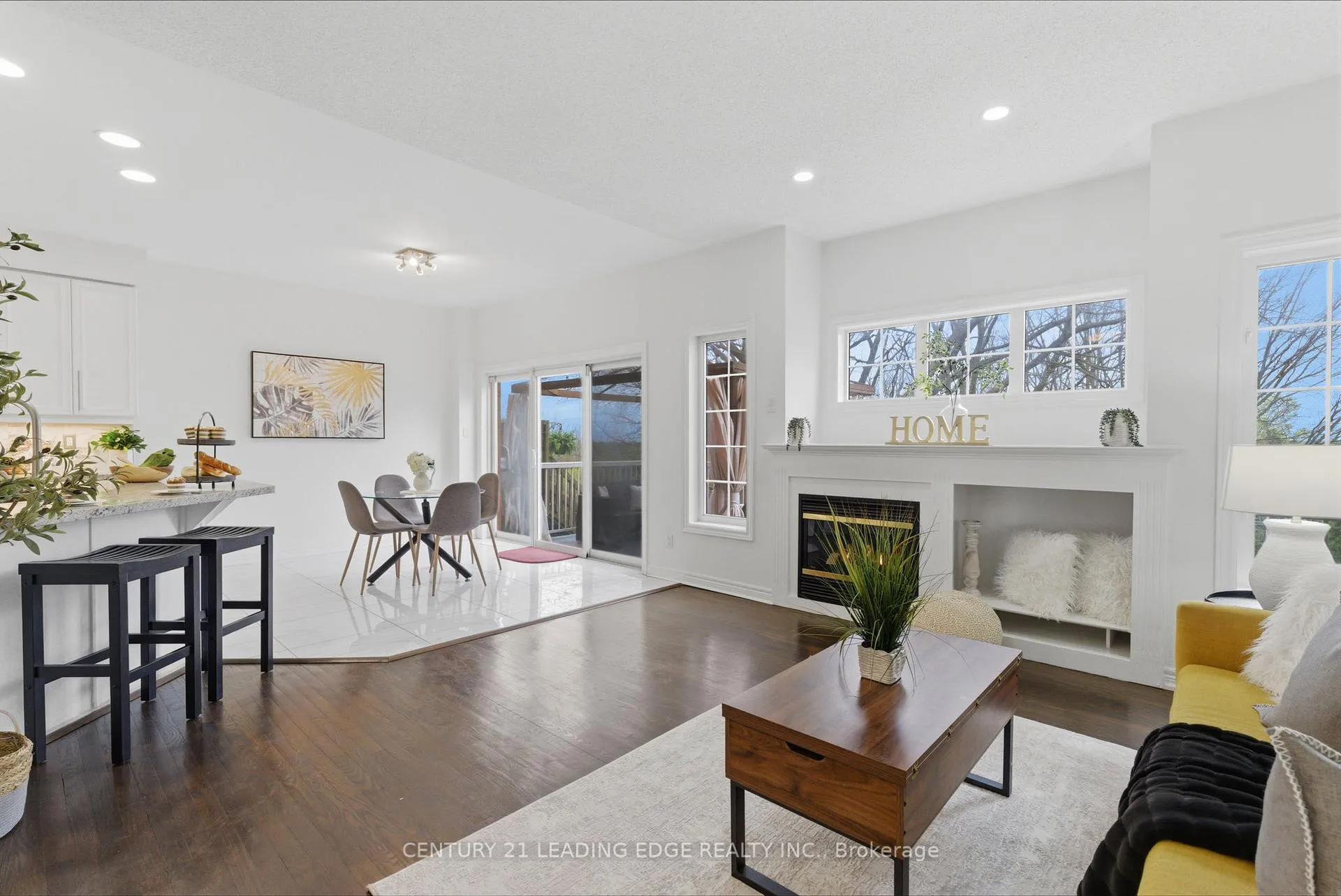 Photo 15 of 62 James Rowe Drive, Whitby, Williamsburg — HOMEH