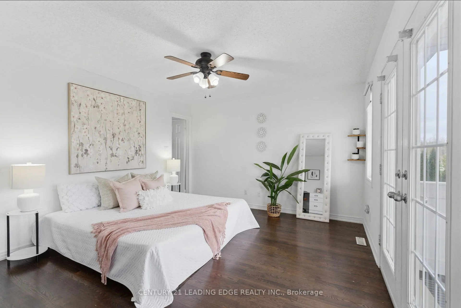 Photo 33 of 62 James Rowe Drive, Whitby, Williamsburg — HOMEH