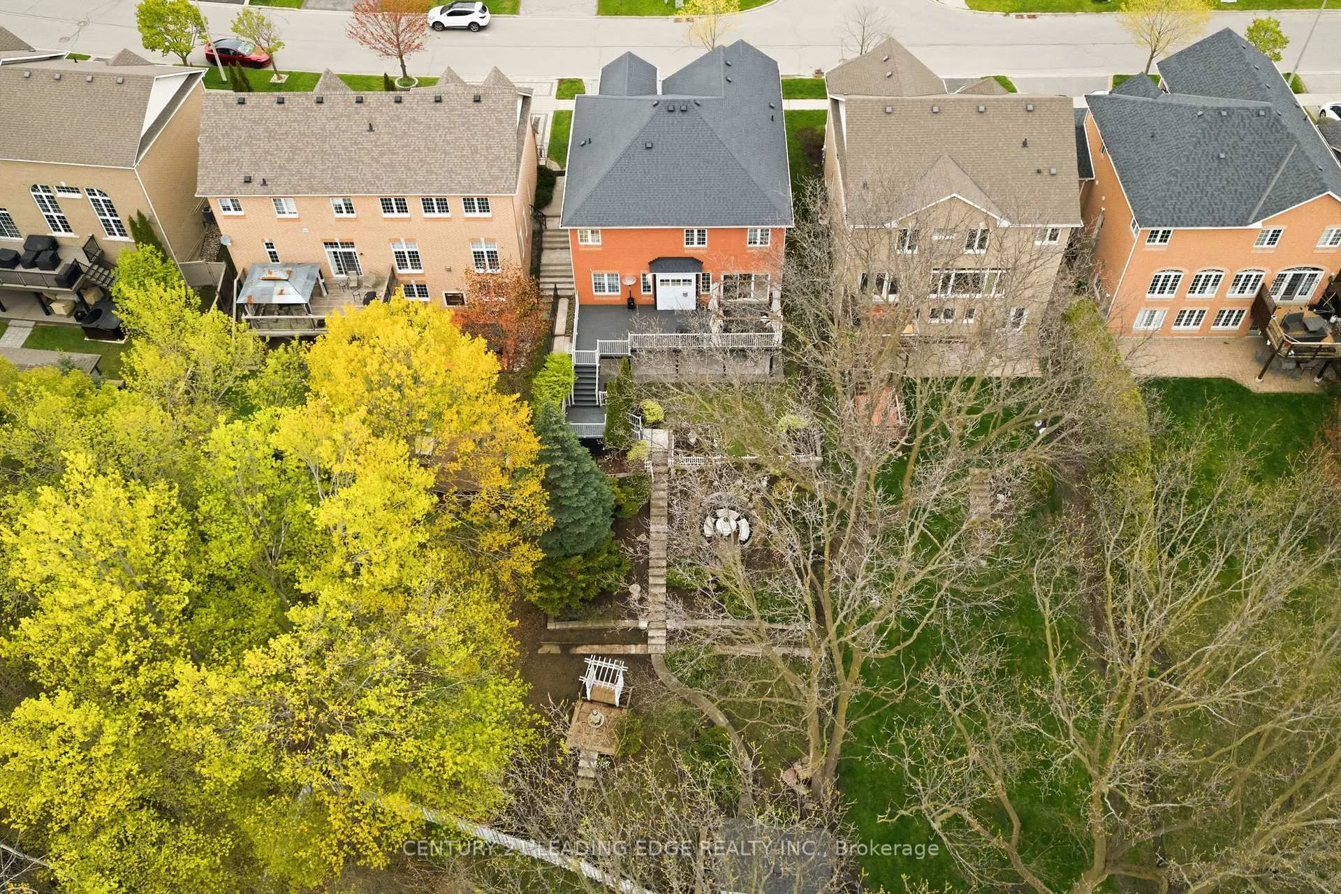 Photo 41 of 62 James Rowe Drive, Whitby, Williamsburg — HOMEH