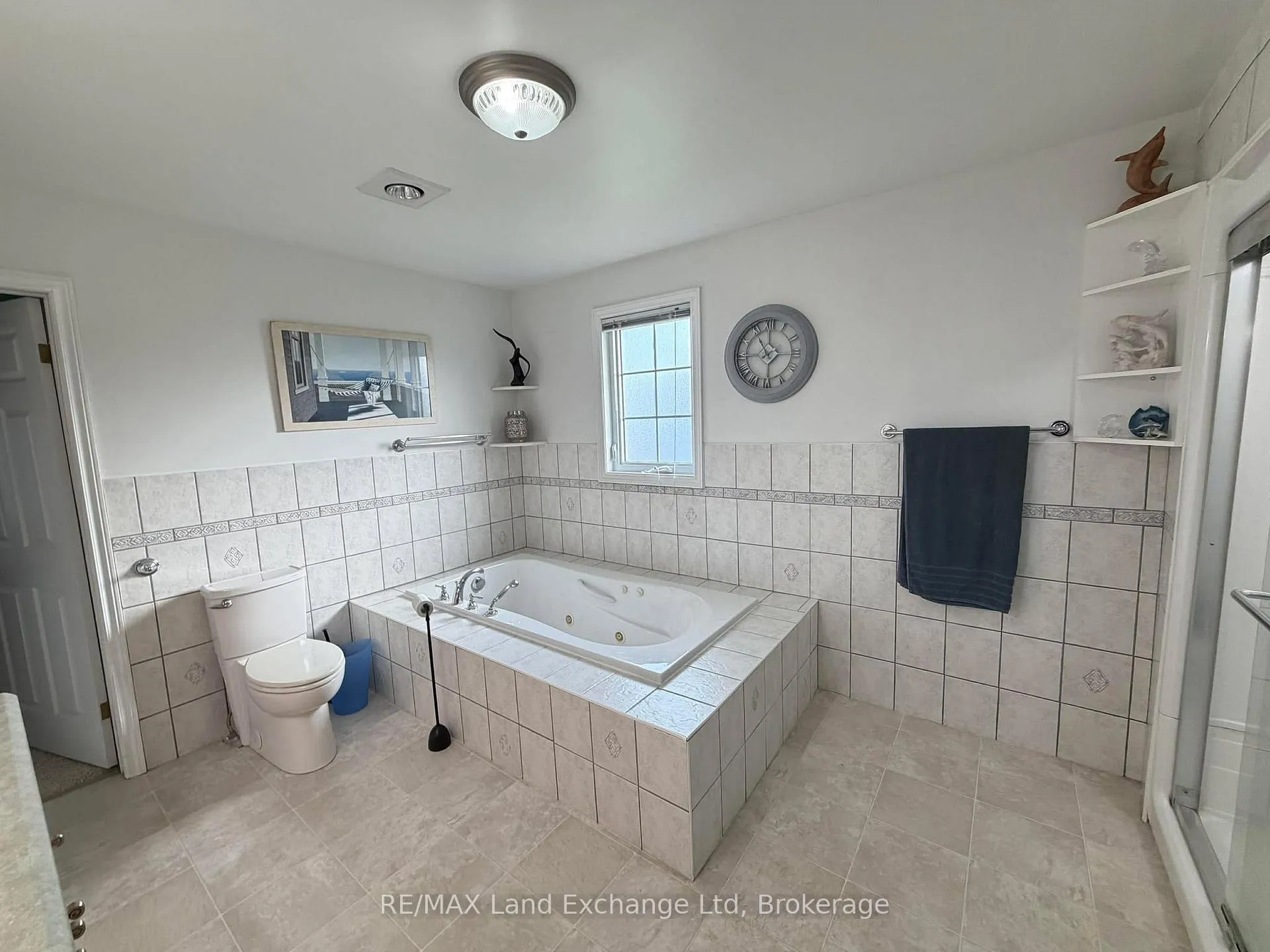 Photo 21 of 122 James Street, Arran-Elderslie — HOMEH