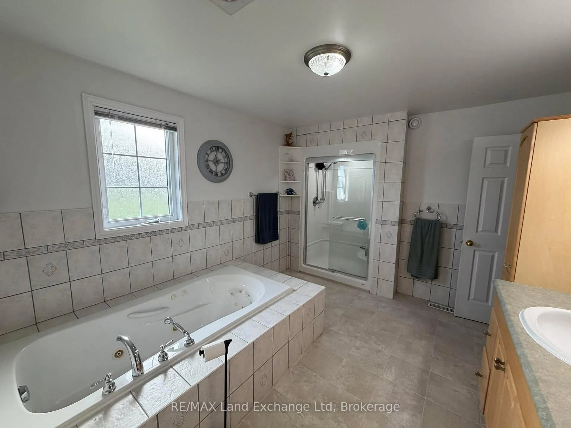 Photo 22 of 122 James Street, Arran-Elderslie — HOMEH