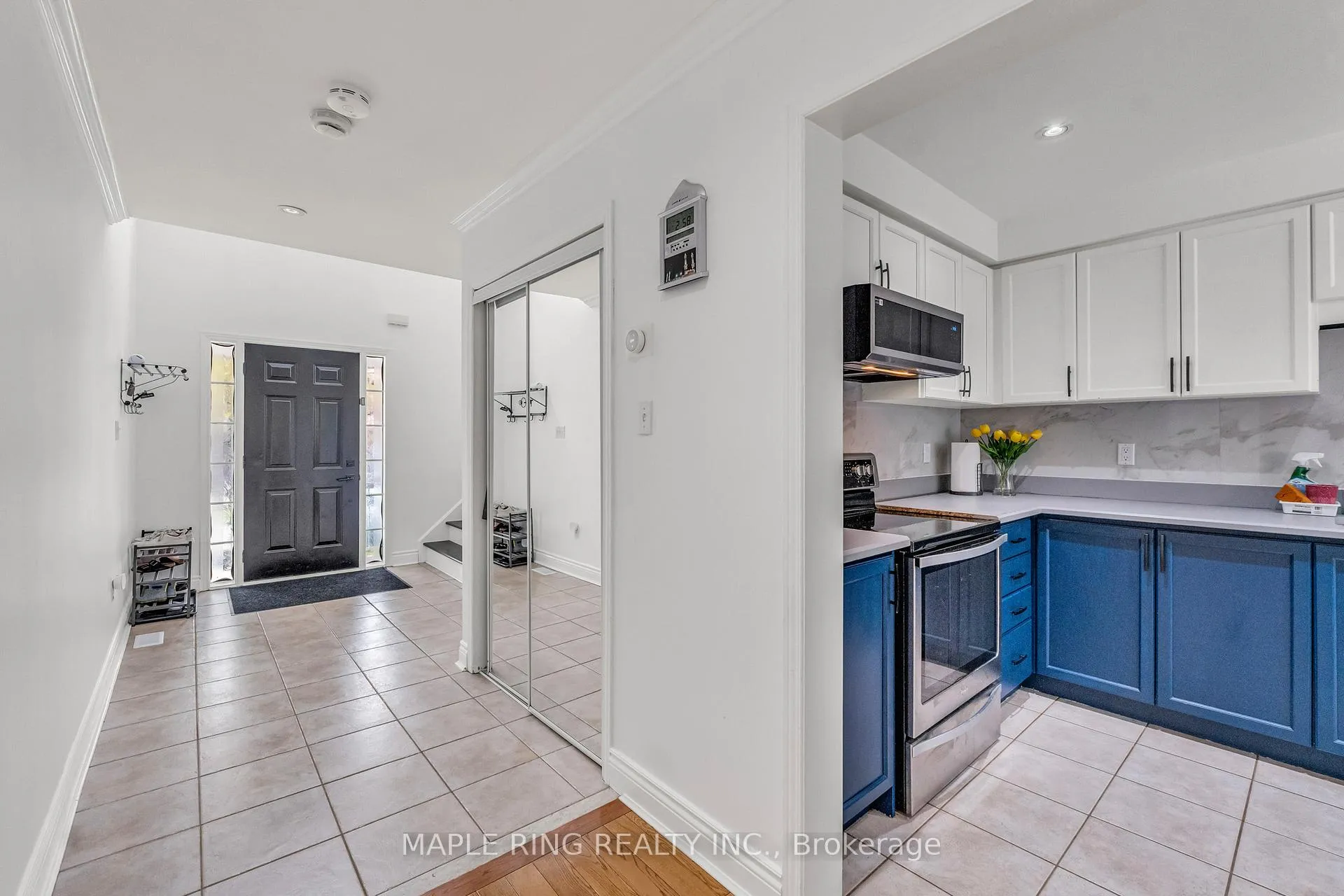 Photo 3 of 36 Laurelhurst Crescent, Vaughan, Vellore Village — HOMEH
