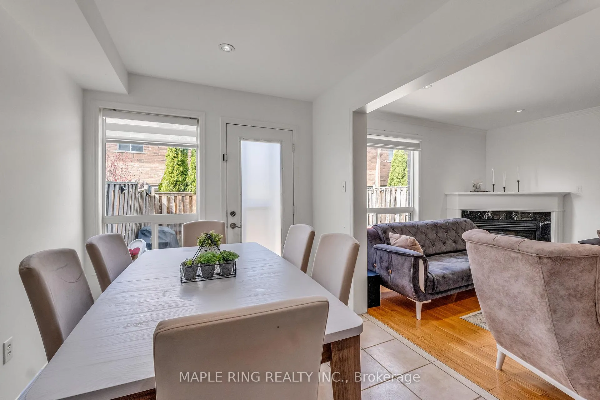 Photo 8 of 36 Laurelhurst Crescent, Vaughan, Vellore Village — HOMEH