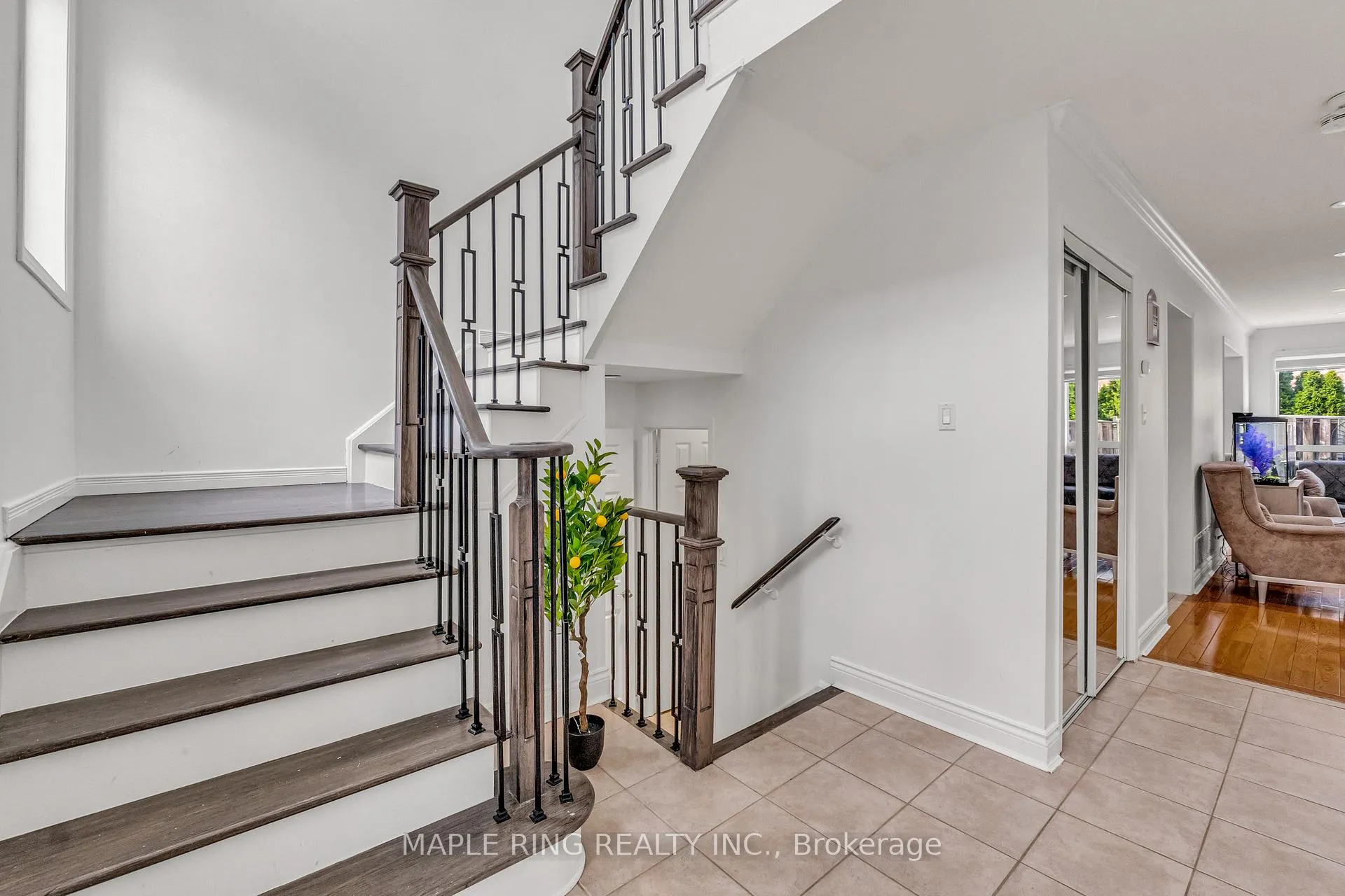 Photo 14 of 36 Laurelhurst Crescent, Vaughan, Vellore Village — HOMEH