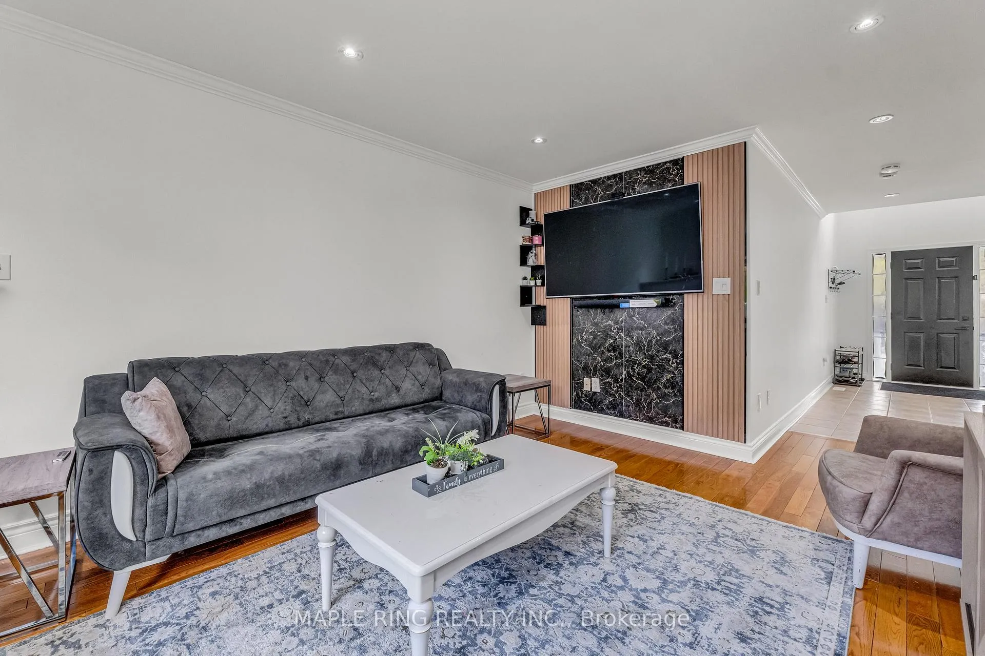 Photo 30 of 36 Laurelhurst Crescent, Vaughan, Vellore Village — HOMEH