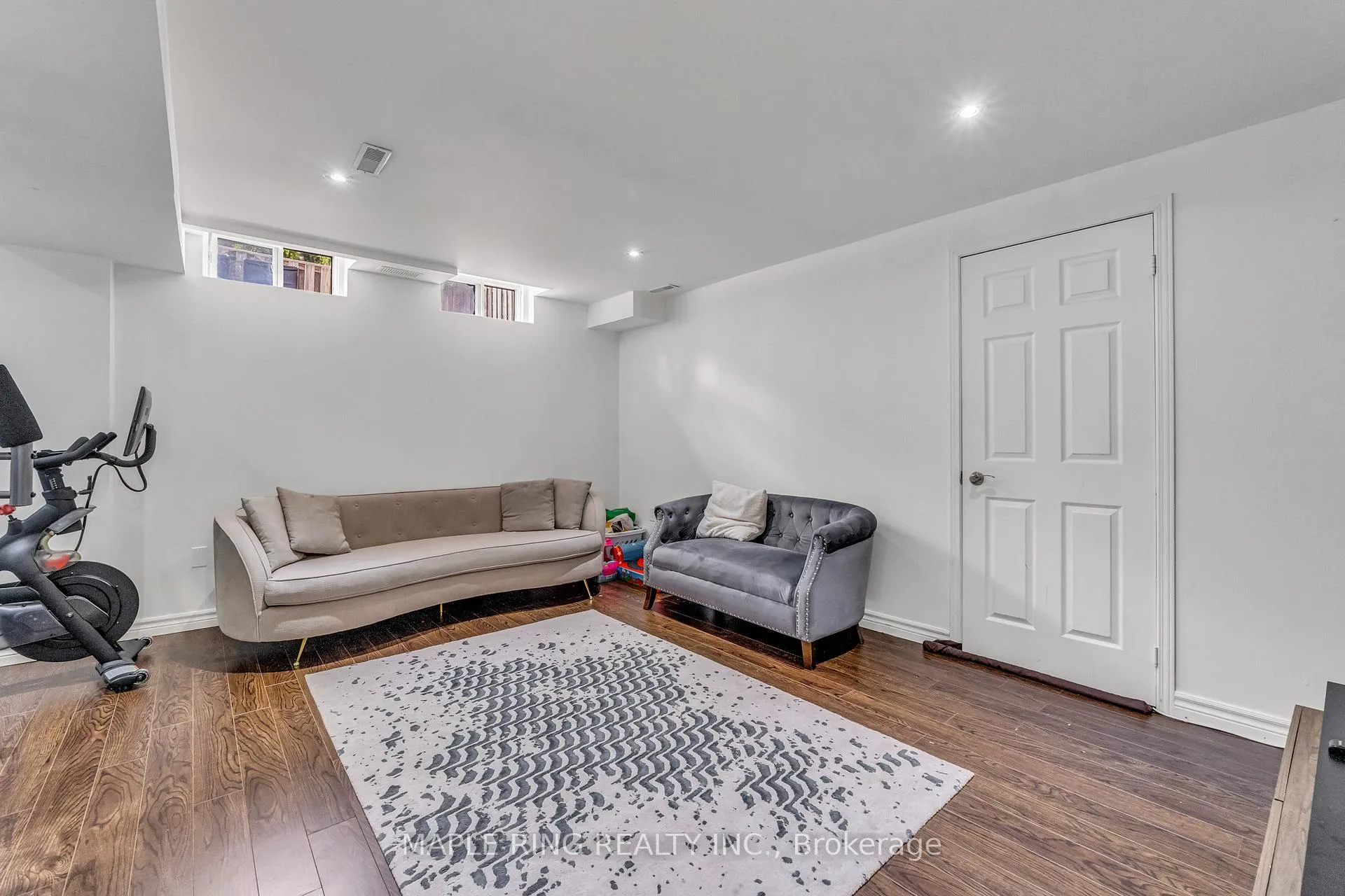 Photo 34 of 36 Laurelhurst Crescent, Vaughan, Vellore Village — HOMEH