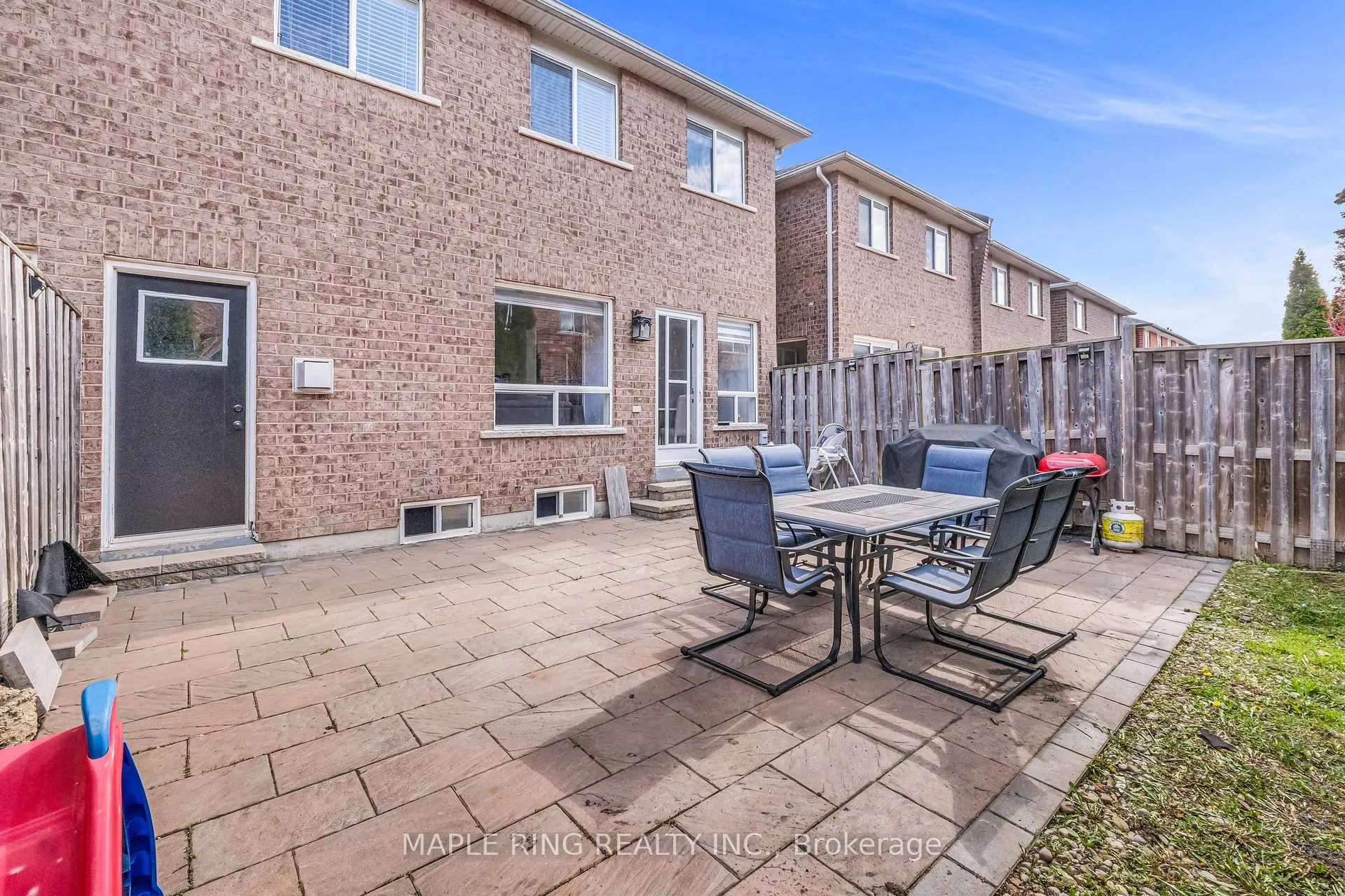 Photo 39 of 36 Laurelhurst Crescent, Vaughan, Vellore Village — HOMEH