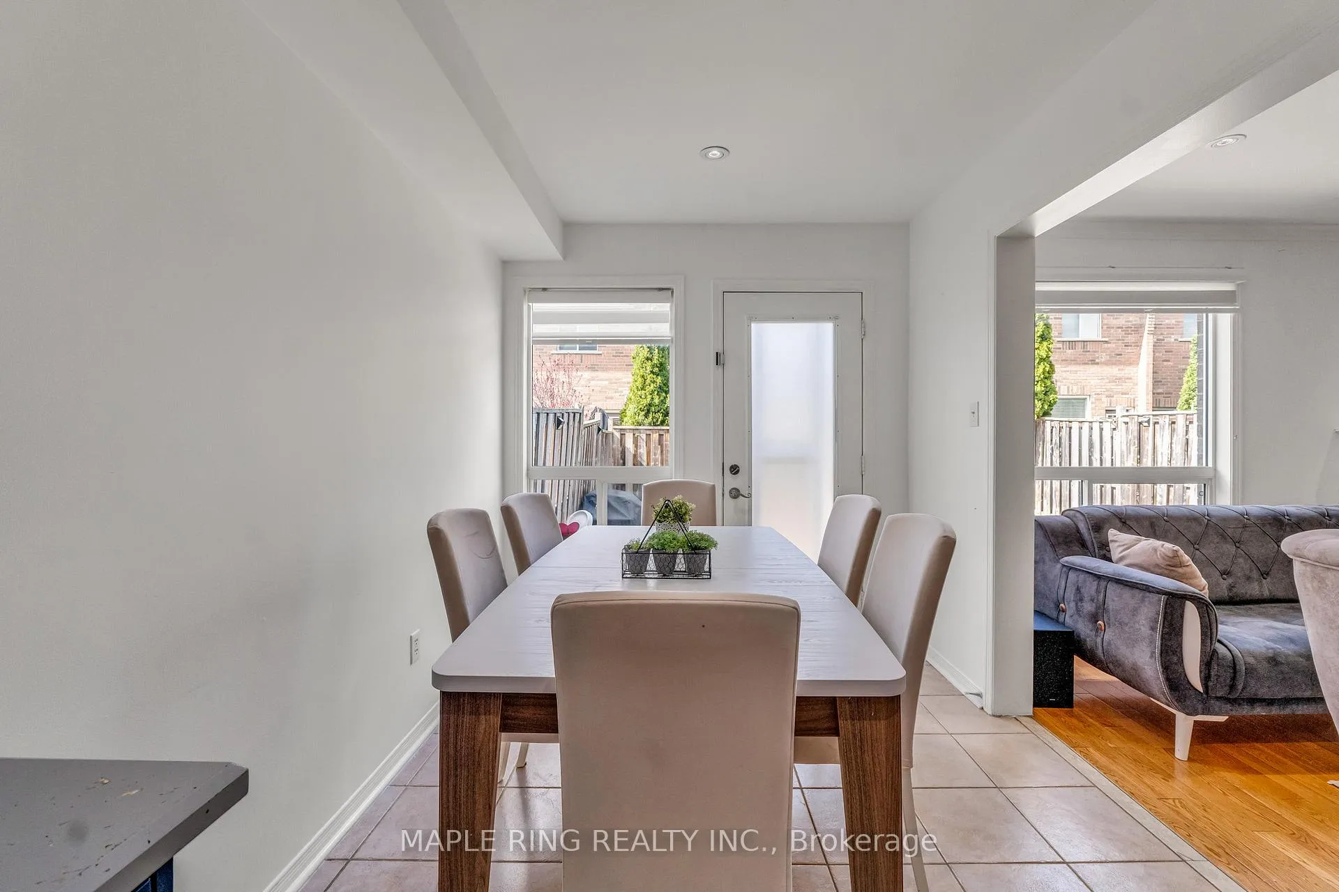 Photo 43 of 36 Laurelhurst Crescent, Vaughan, Vellore Village — HOMEH