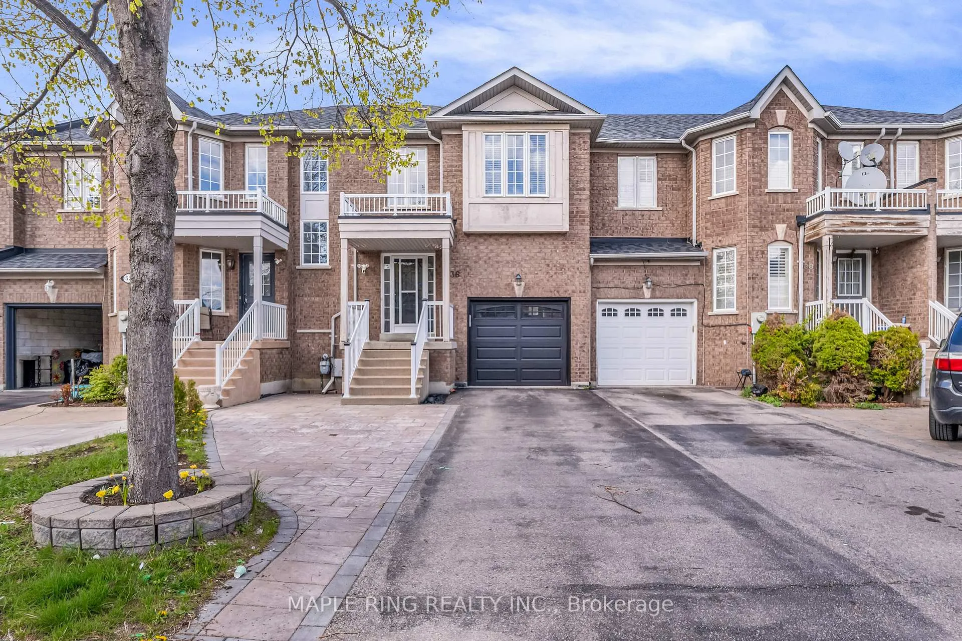 Photo 45 of 36 Laurelhurst Crescent, Vaughan, Vellore Village — HOMEH