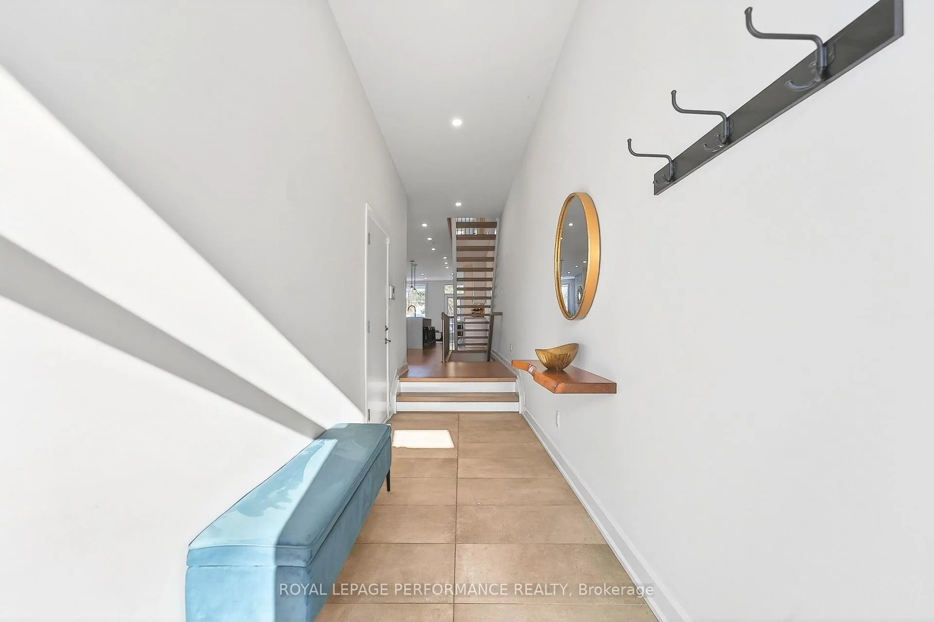 Photo 2 of Unit B, 155 Buell Street, Ottawa, Westboro/Hampton Park — HOMEH